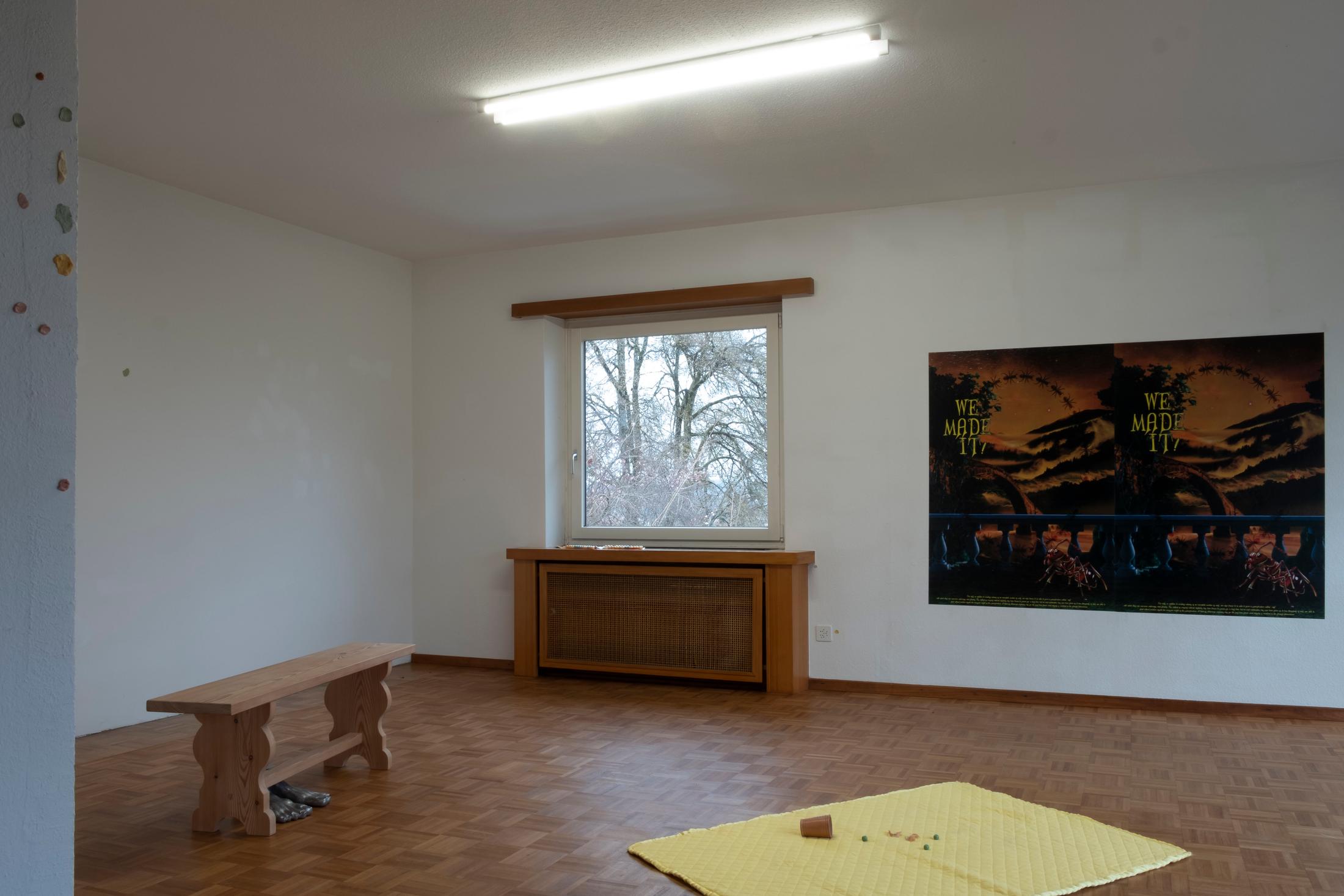 Group Show «On the Brink of Forever; view on Ilaria Vinci, Tired of the usual forms of entertainment? Looking for a new diversion?, 2020 Doris Hardeman, The weariness of a wet cloth, 2019» at Im Grafenhag, Winterthur, 2021 / Photo: Hannes Truninger / Courtesy: the artist and Im Grafenhag