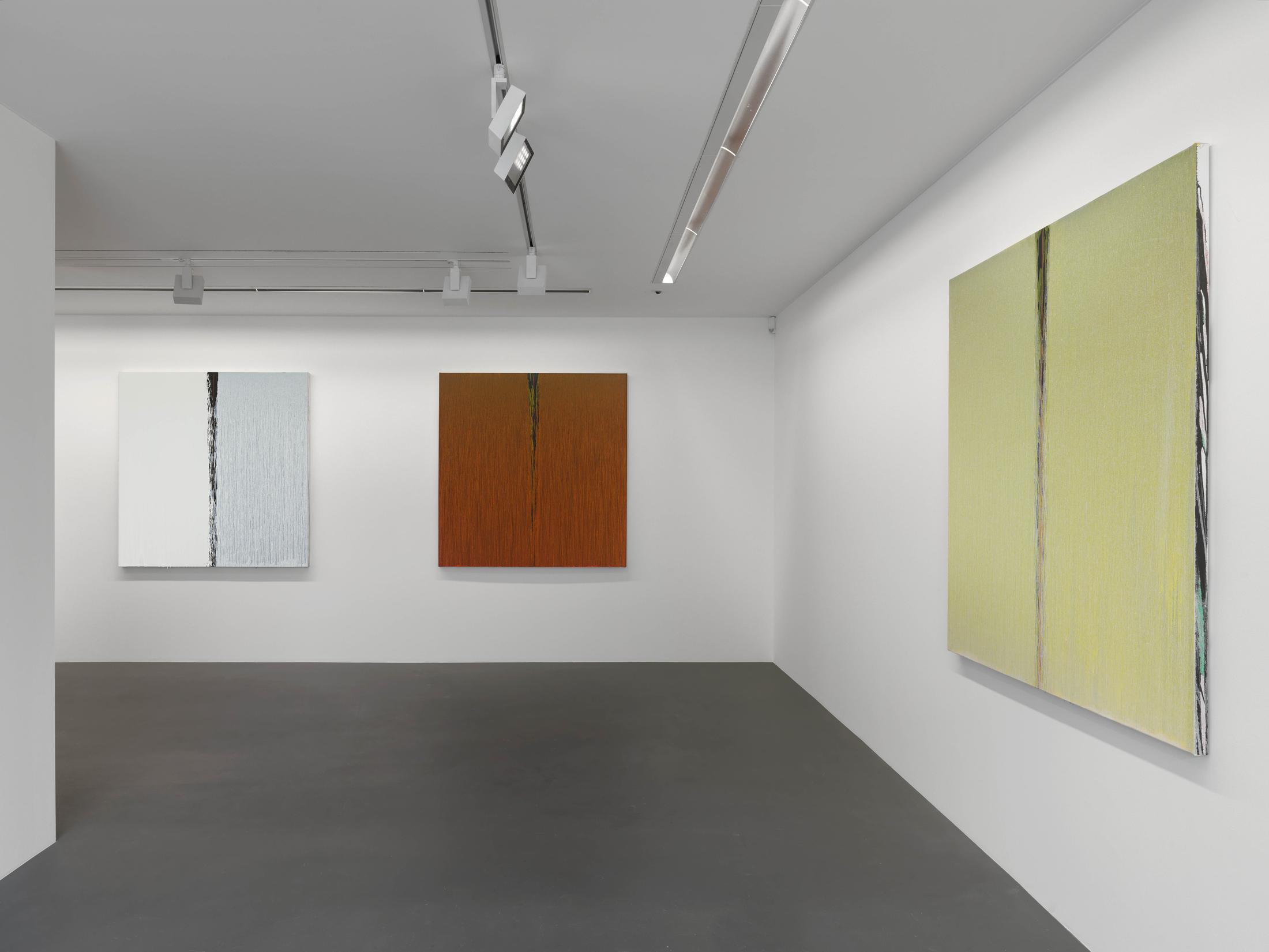 Exhibition View Pat Steir Soloshow «Paintings» at Vito Schnabel Gallery, St. Moritz, 2019 / © Pat Steir / Photo: Stefan Altenburger / Courtesy: the artist and Vito Schnabel Gallery