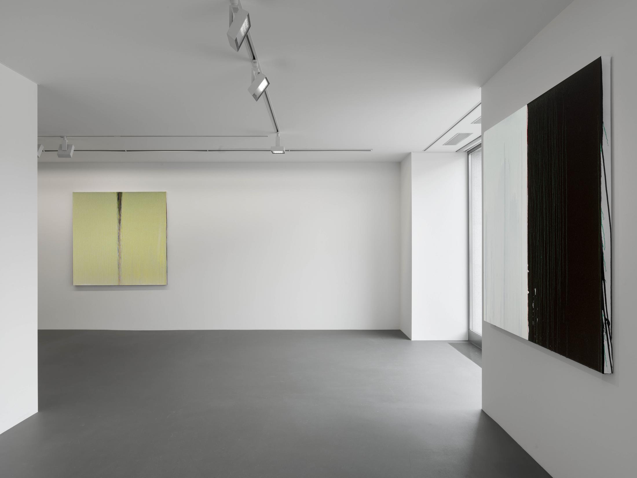 Exhibition View Pat Steir Soloshow «Paintings» at Vito Schnabel Gallery, St. Moritz, 2019 / © Pat Steir / Photo: Stefan Altenburger / Courtesy: the artist and Vito Schnabel Gallery