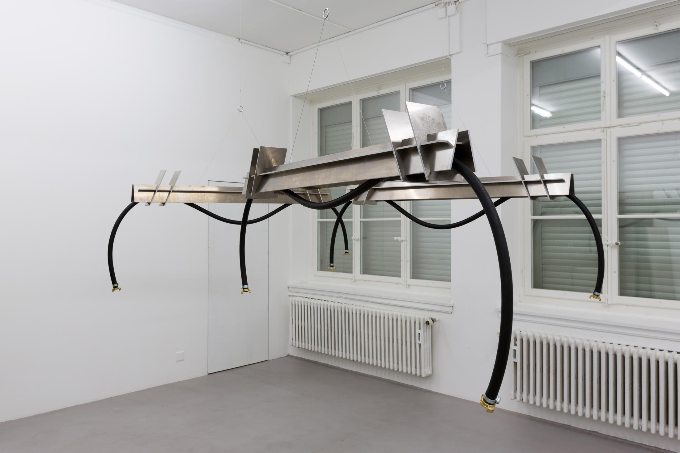 Exhibition View Partrick Hari Soloshow «diese ecke wurde als verloren aufgegeben / view on Mask (hommage to Andrea Fraser), 2018» at Bolte Lang, Zurich / Courtesy: the artist and Bolte Lang, Zurich