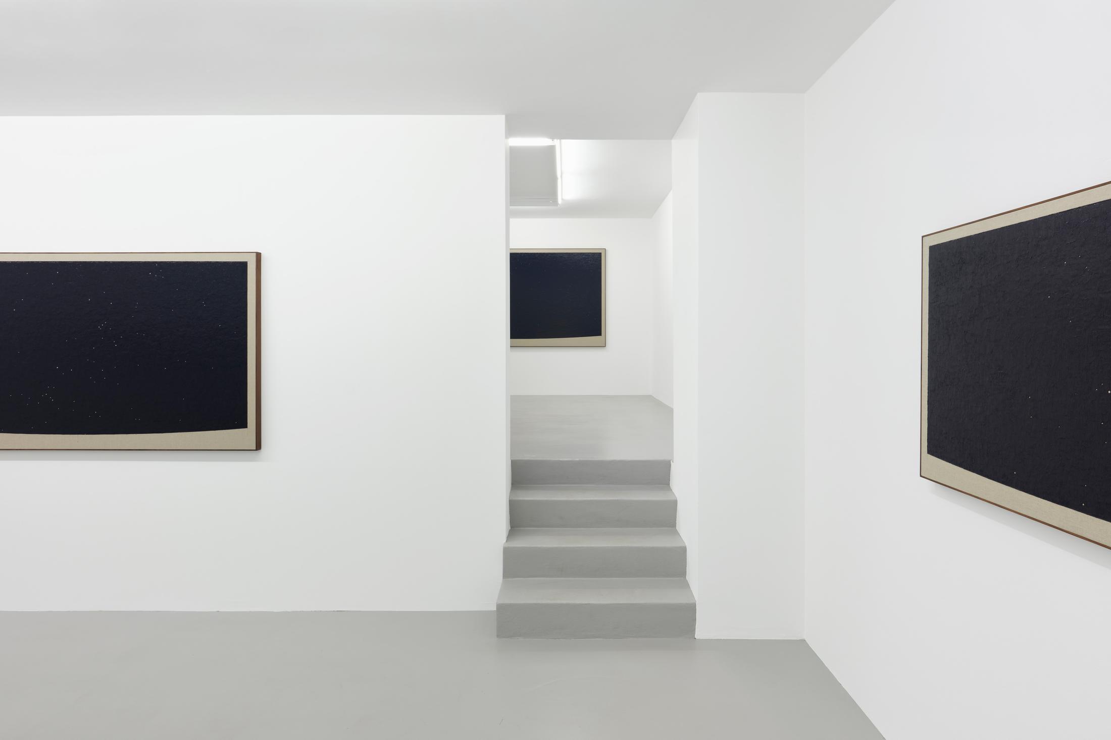 Exhibition View Paul Fägerskiöld Solo Show «Longue durée» at Exhibition View Paul Fägerskiöld Solo Show «Longue durée; view on Paul Fägerskiöld, Feldmeilen, Switzerland. Summer Solstice. Looking West before Sunrise. 23 July 3600 BC, 2022, Oil on Linen in Walnut Frame, 50 x 91 cm» at GALERIE PHILIPPZOLLLINGER, Zurich, 2022 / Photo: Conradin Frei / Courtesy: the artist and GALERIE PHILIPPZOLLLINGER, Zurich, 2022 / Photo: Conradin Frei / Courtesy: the artist and Exhibition View Paul Fägerskiöld Solo Show «Longue durée; view on Paul Fägerskiöld, Feldmeilen, Switzerland. Summer Solstice. Looking West before Sunrise. 23 July 3600 BC, 2022, Oil on Linen in Walnut Frame, 50 x 91 cm» at GALERIE PHILIPPZOLLLINGER, Zurich, 2022 / Photo: Conradin Frei / Courtesy: the artist and GALERIE PHILIPPZOLLLINGER