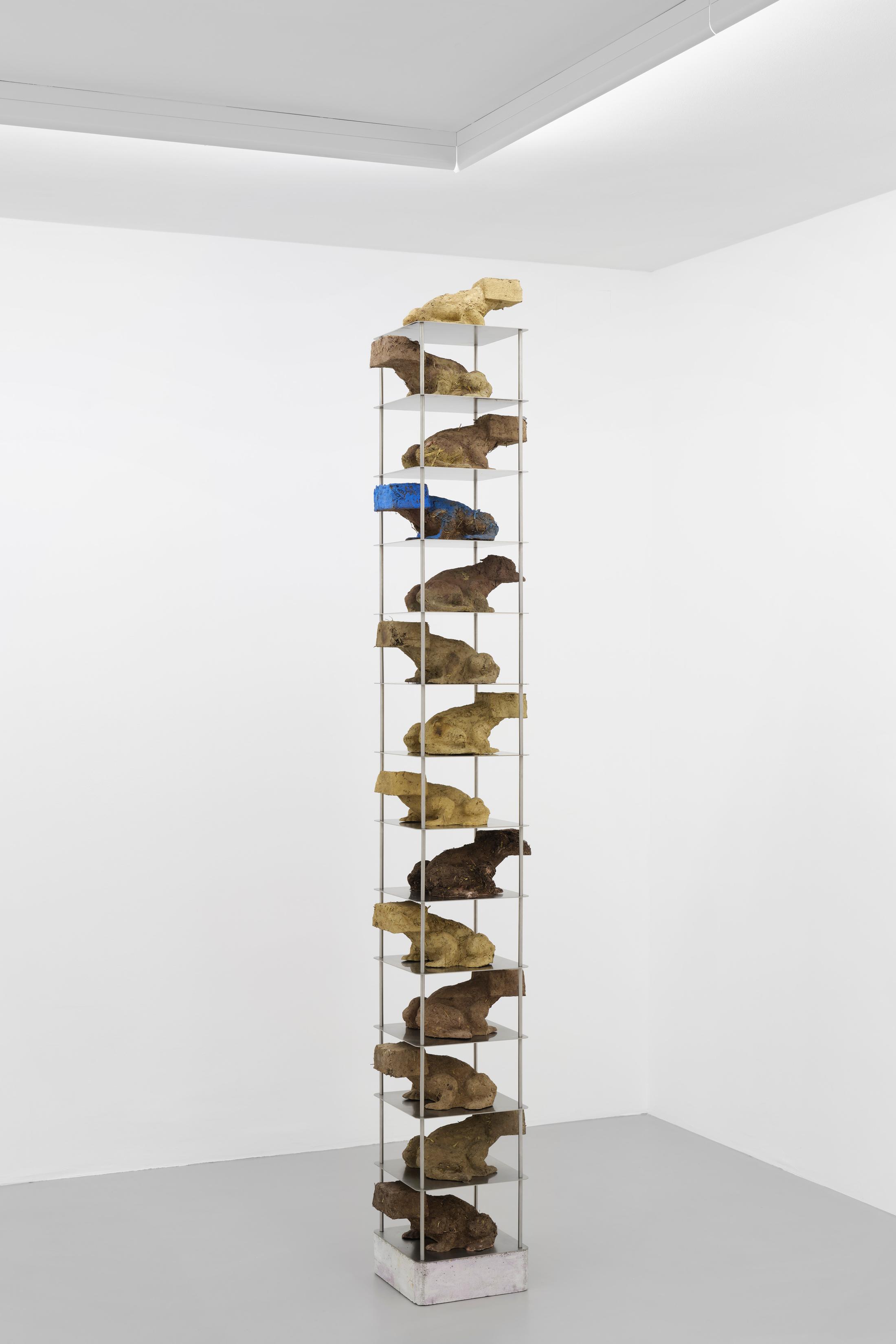 Exhibition View Pedro Wirz Solo Show «Tooth of a Giant; view on Pedro Wirz, Tooth of a Giant, 2020, Chrome steel, clay, humus, hay, acrylic binder, 248 x 35 x 35 cm» at GALERIE PHILIPPZOLLINGER, Zurich, 2020 / Photo: Conradin Frei / Courtesy: the artist and GALERIE PHILIPPZOLLINGER
