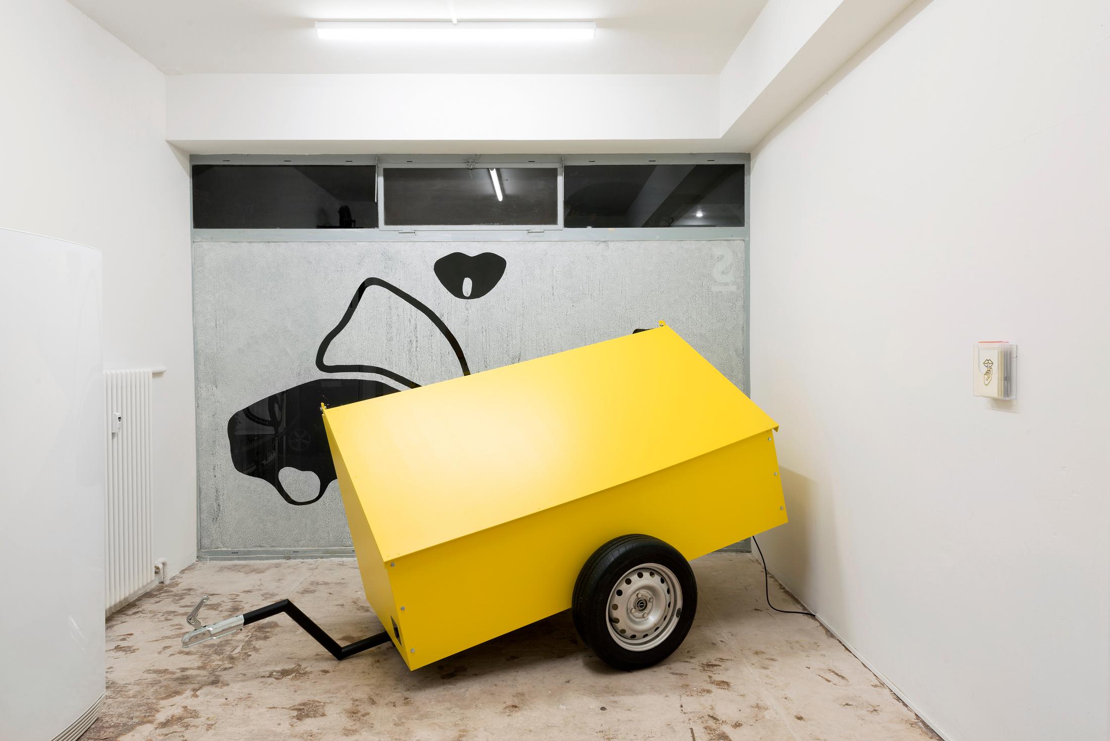 Exhibition View Groupshow «Peinture Jaune; view on Adrian Fernandez Garcia, Peinture jaune, 2019» at Sattelkammer, Bern / Photo: Samuel Rauber / Courtesy: the artist and Sattelkammer, Bern