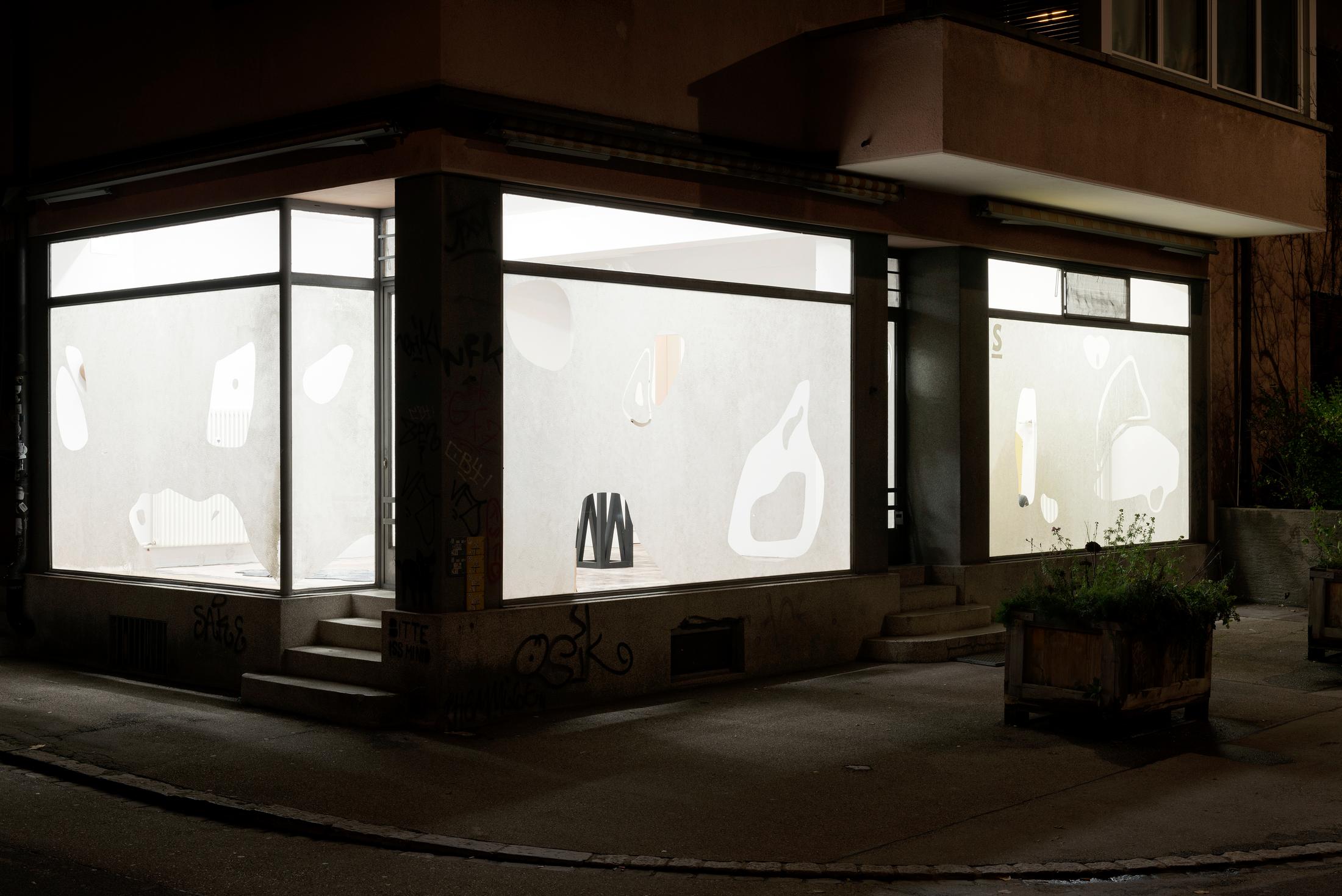 Exhibition View Groupshow «Peinture Jaune; view on Johanna Martins, Fenêtres, 2019» at Sattelkammer, Bern / Photo: Samuel Rauber / Courtesy: the artist and Sattelkammer, Bern