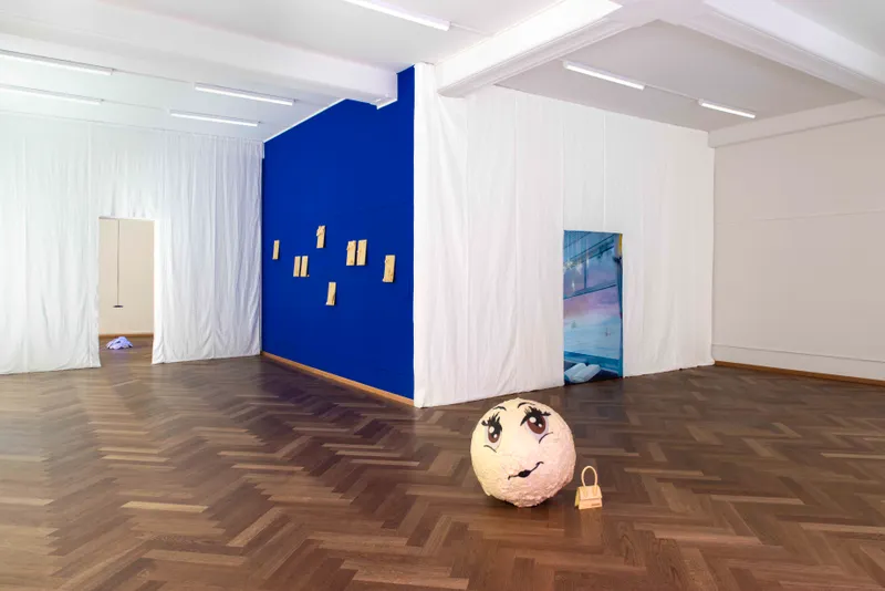 Exhibition View Philip Ortelli and Sandar Tun Tun Duo Show «Casting Shades at New Moon» at KRONE COURONNE, Biel, 2021 / Photo: James Bantone / Courtesy: artists and KRONE COURONNE Biel