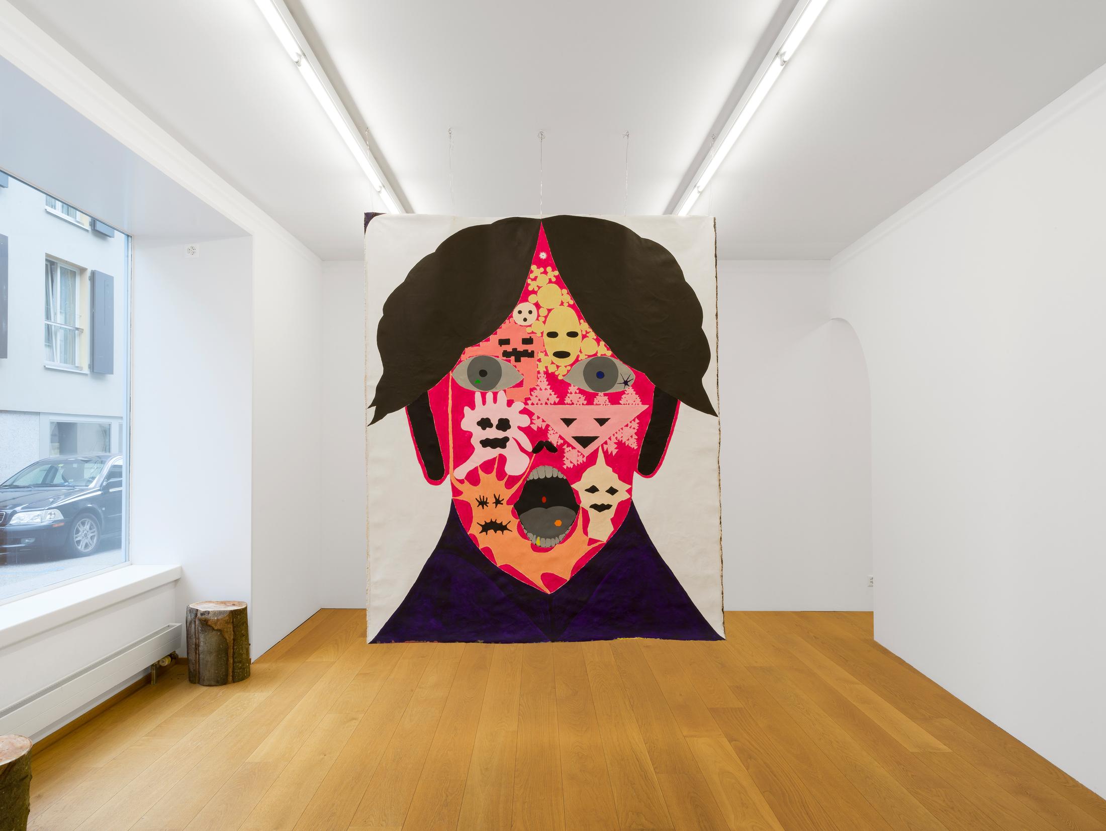 Exhibition View Philipp Schwalb Solo Show «DIE GIFT BORN; view on Philipp Schwalb, Ich turn mein inside out and mein outside in (front), 2021» at Kirchgasse Gallery, Steckborn, 2021 / Photo: CE / Courtesy: the artist and Kirchgasse Gallery