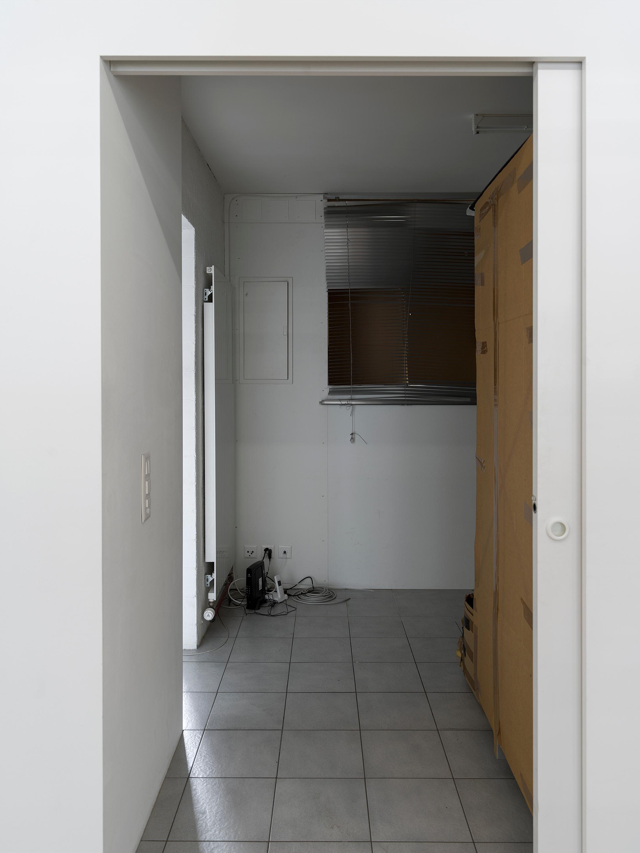 Exhibition View Philipp Simon Solo Show «Incomplete Nature» at Kirchgasse Gallery, Steckborn, 2022 / Photo: Cedric Mussano / Courtesy: the artist and Kirchgasse Gallery