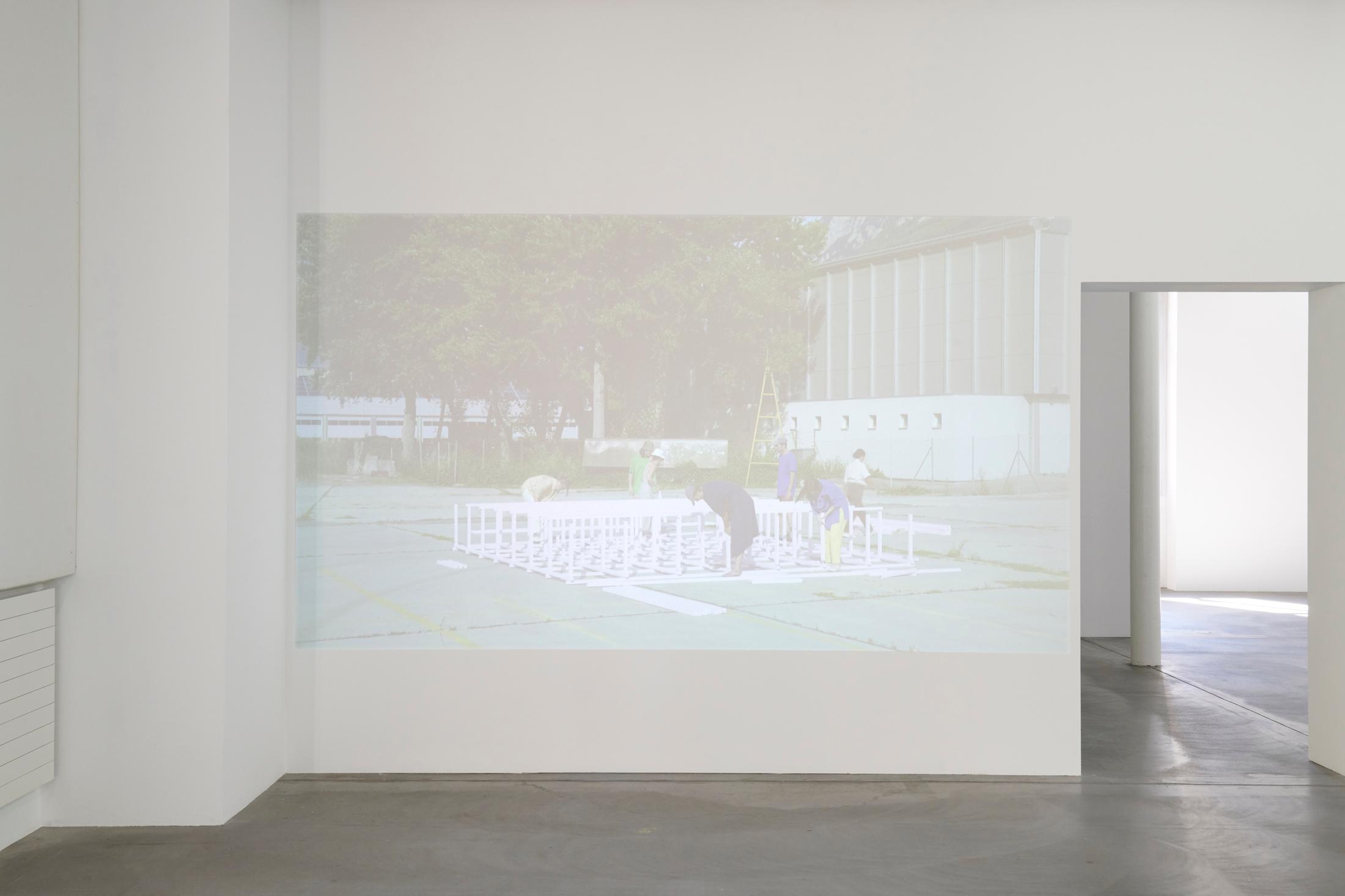 Exhibition View Groupshow «Plattform20; view on Melissa Rouvinet, Coeur choral, 2020» at Fri Art, Fribourg, 2020 / Photo: © Guillaume Python / Courtesy: the artists and Fri Art