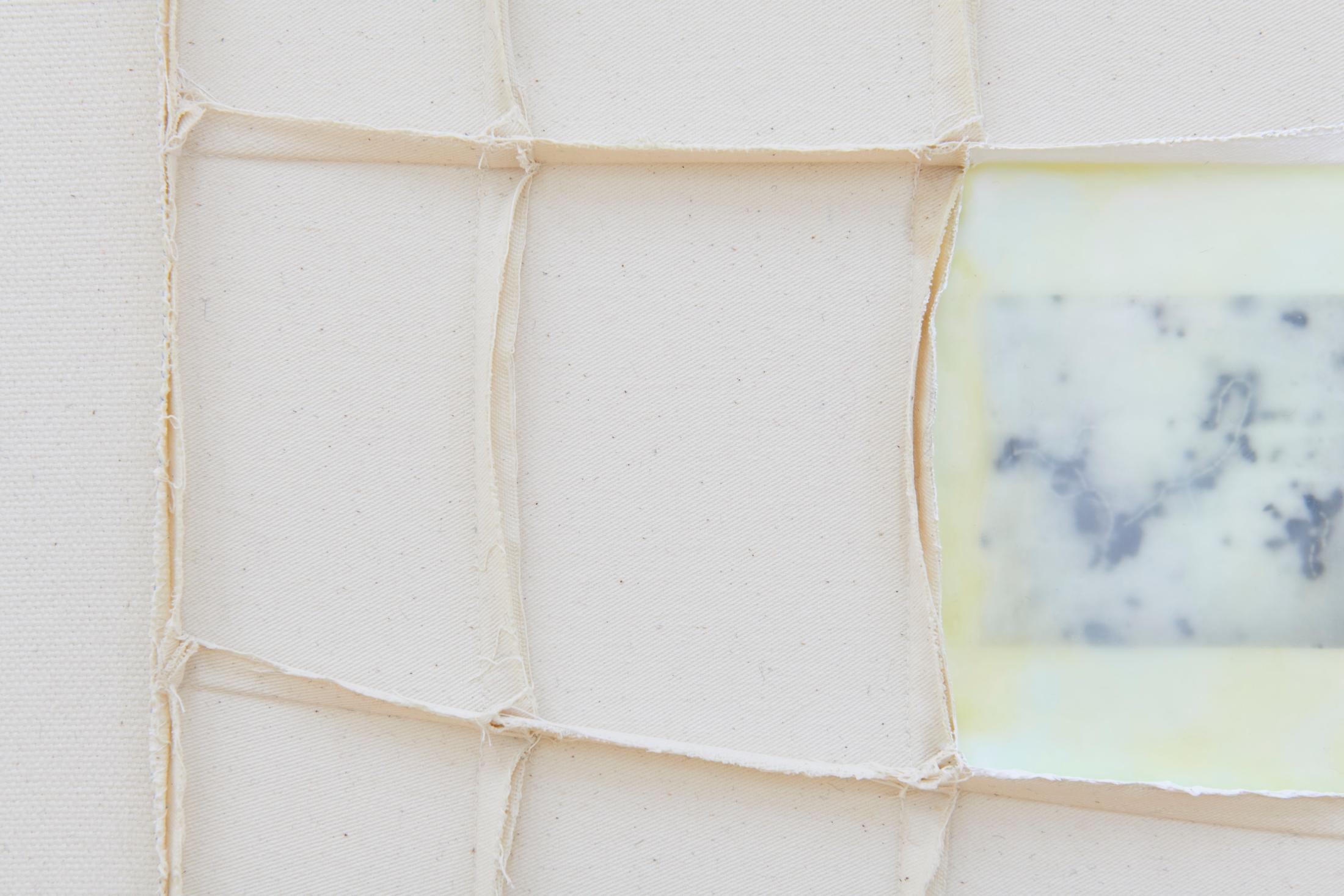 Exhibition View Groupshow «Plattform20; view on Anita Semadeni, i’ll wait for you at the corner. oder wie sich bakterien der milch in ketten vermehren., 2020, acrylic, encaustic and photograph on cotton, 33 × 40 cm (detail)» at Fri Art, Fribourg, 2020 / Photo: © Guillaume Python / Courtesy: the artists and Fri Art