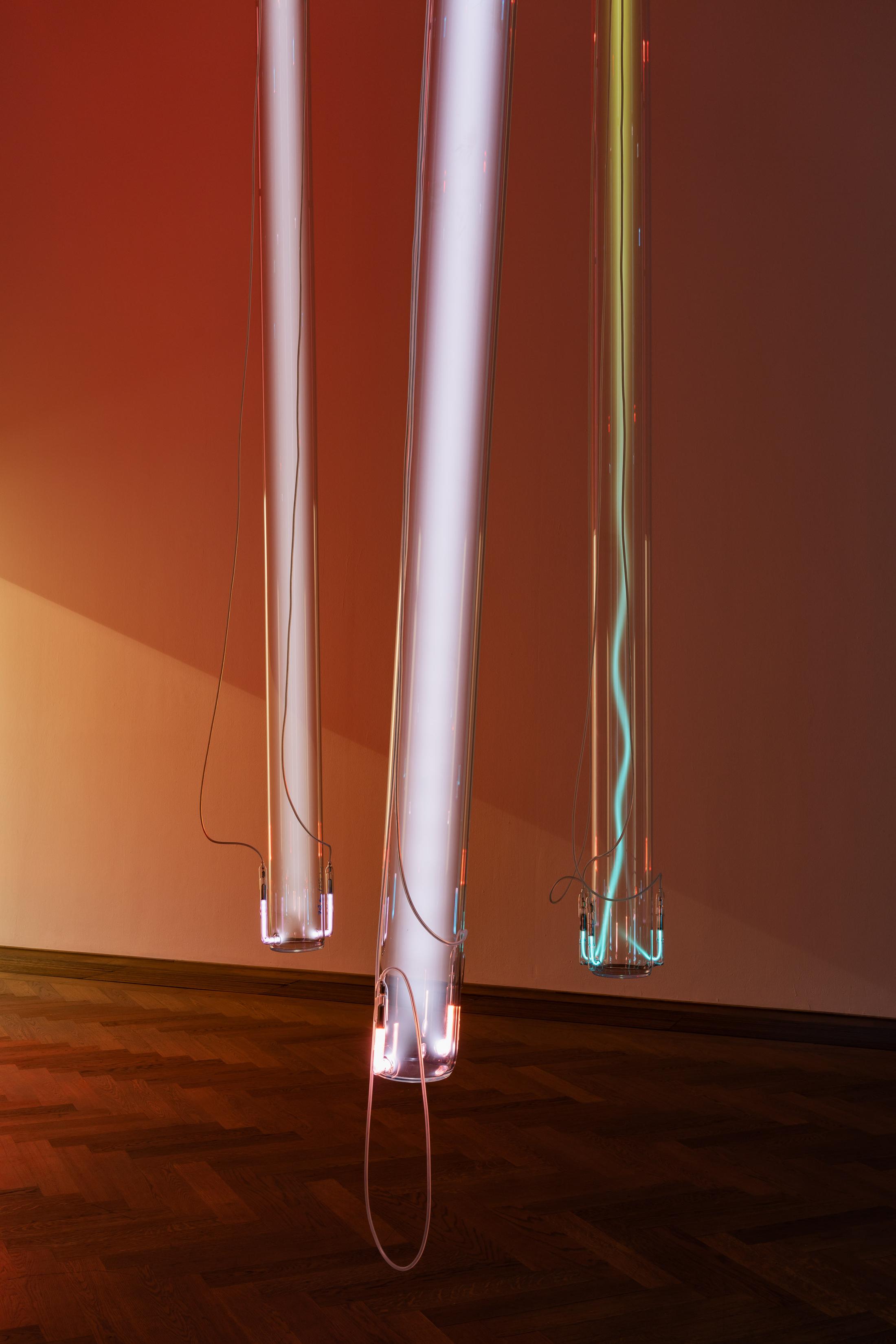 Exhibition View Raphael Hefti Soloshow «Salutary Failures; view on Raphael Hefti, Message Not Sent, 2020» at Kunsthalle Basel, Basel, 2020 / Photo: Gunnar Meier / Courtesy: the artist and Kunsthalle Basel