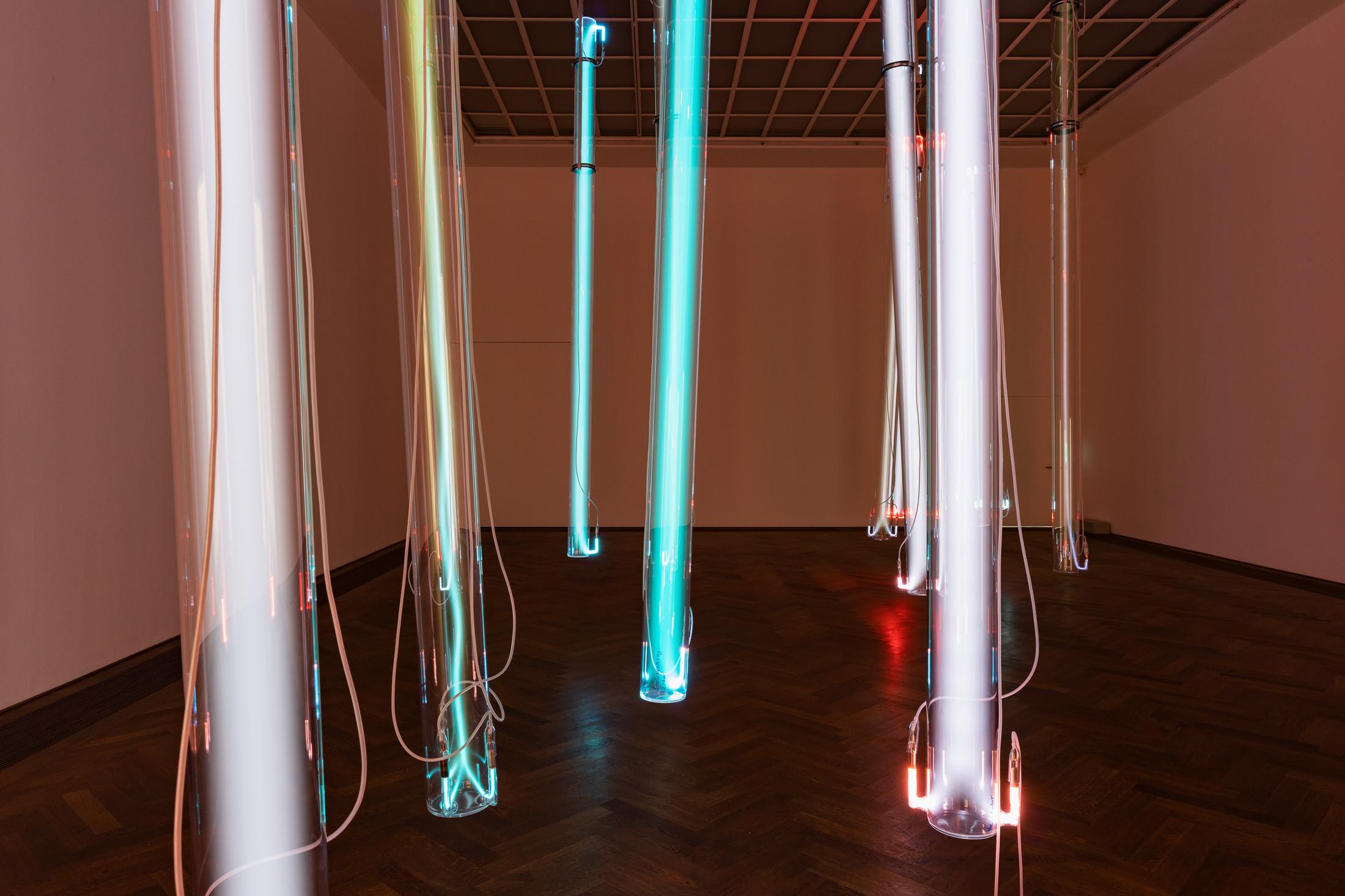 Exhibition View Raphael Hefti Soloshow «Salutary Failures; view on Raphael Hefti, Message Not Sent, 2020» at Kunsthalle Basel, Basel, 2020 / Photo: Gunnar Meier / Courtesy: the artist and Kunsthalle Basel