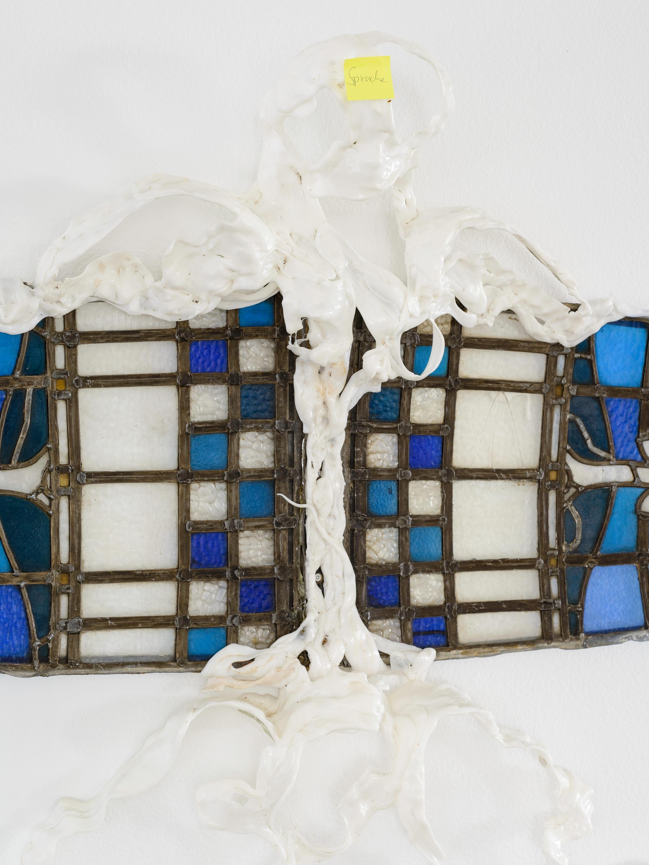 Exhibition View Raphaela Vogel Solo Show «Vor den Toren der Sprache; view on Raphaela Vogel, Wer bin ich, 2022, Metal, polyurethane elastomer, leaded glass, 115 x 220 x 60 cm» at Galerie Gregor Staiger, Zurich, 2022 / Photo and Courtesy: the artist and Galerie Gregor Staiger