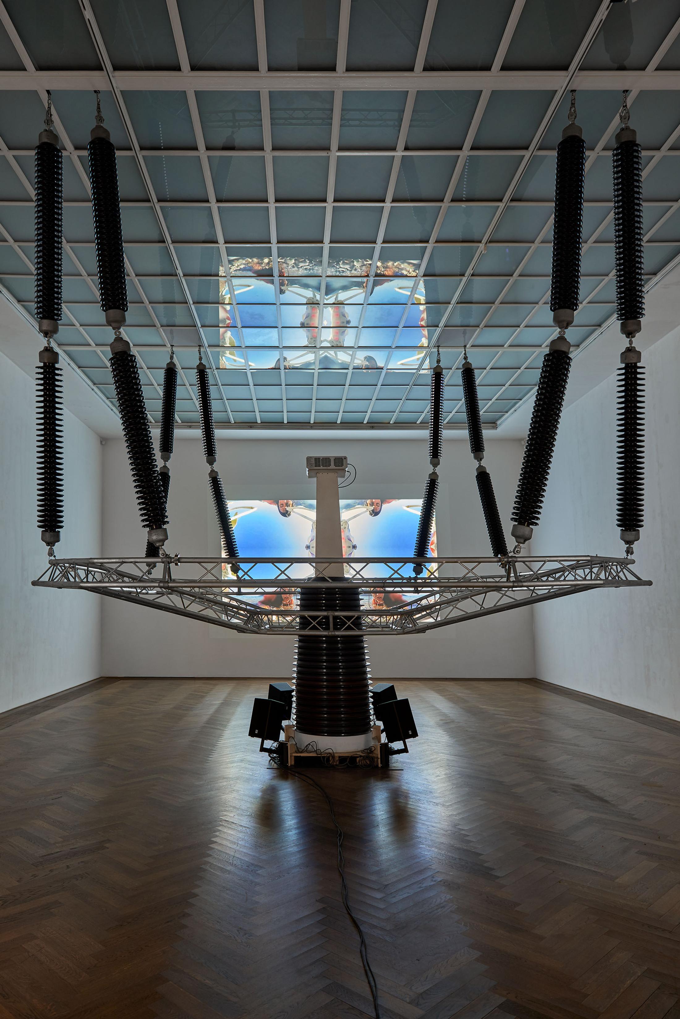 Installation View Raphaela Vogel "Ultranackt – view on Isolator, 2018" at Kunsthalle Basel, 2018 / Photo: Philipp Hänger / Courtesy: the artist and BQ, Berlin