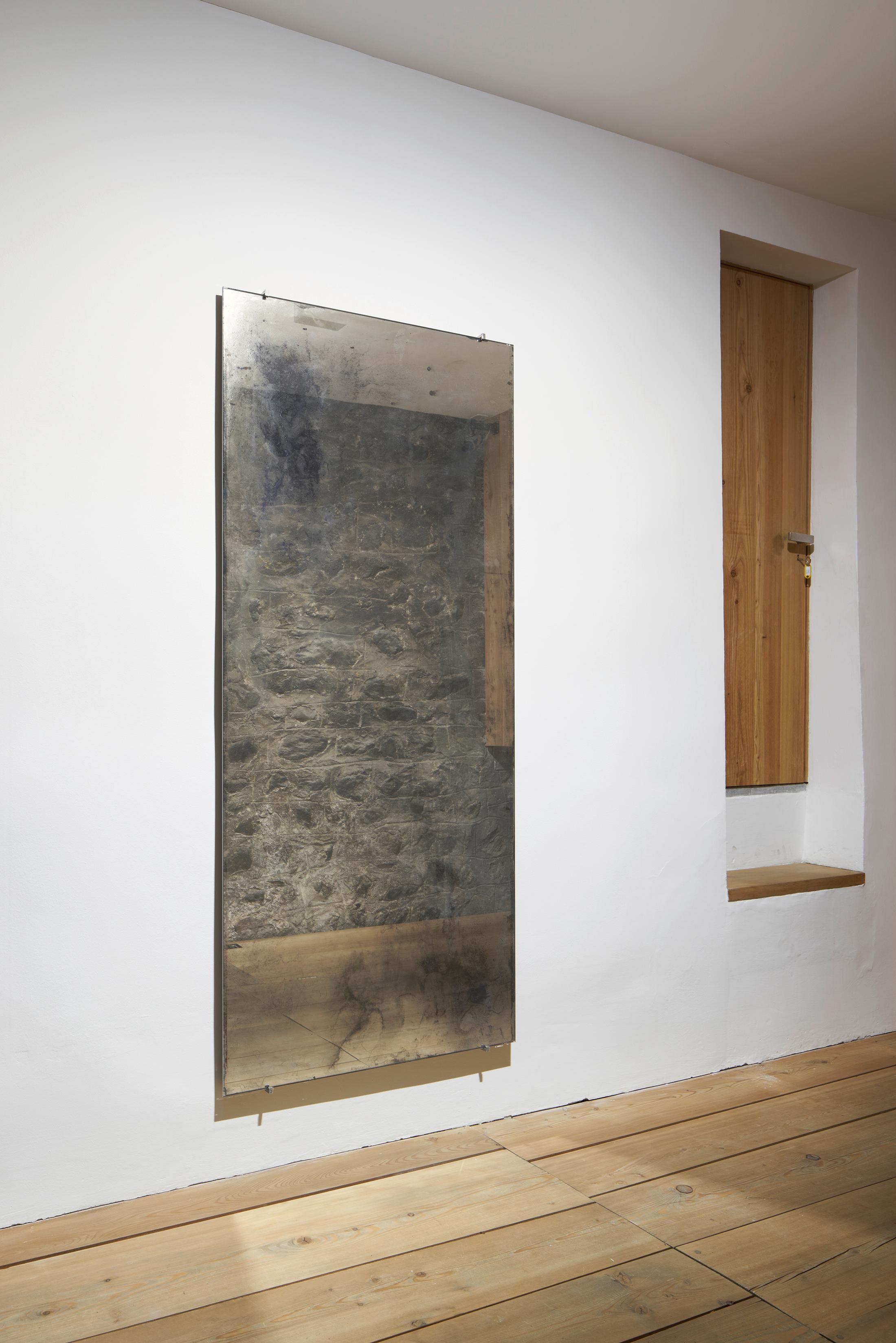 Installation View «REFLECTION about – about REFLECTION» with works by Su-Mei Tse at Galerie Tschudi, Zuoz / Photo: Ralph Feiner / Courtesy: Galerie Tschudi, Zuoz and the Artists