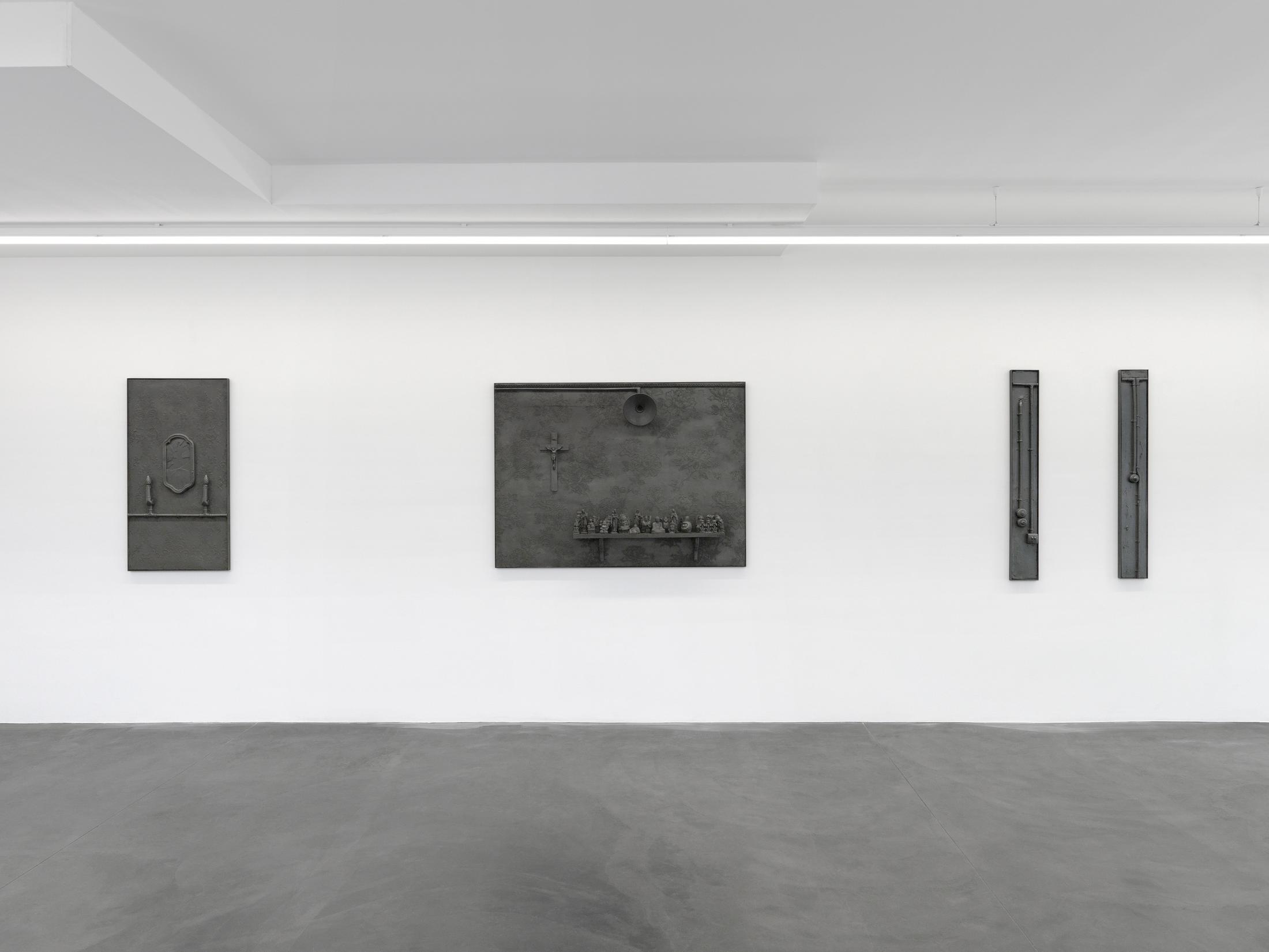 Exhibition View Rico Weber Soloshow «Silver Dust» at Galerie Maria Bernheim, Zurich, 2020 / Photo: Annik Wetter / Courtesy: Galerie Maria Bernheim