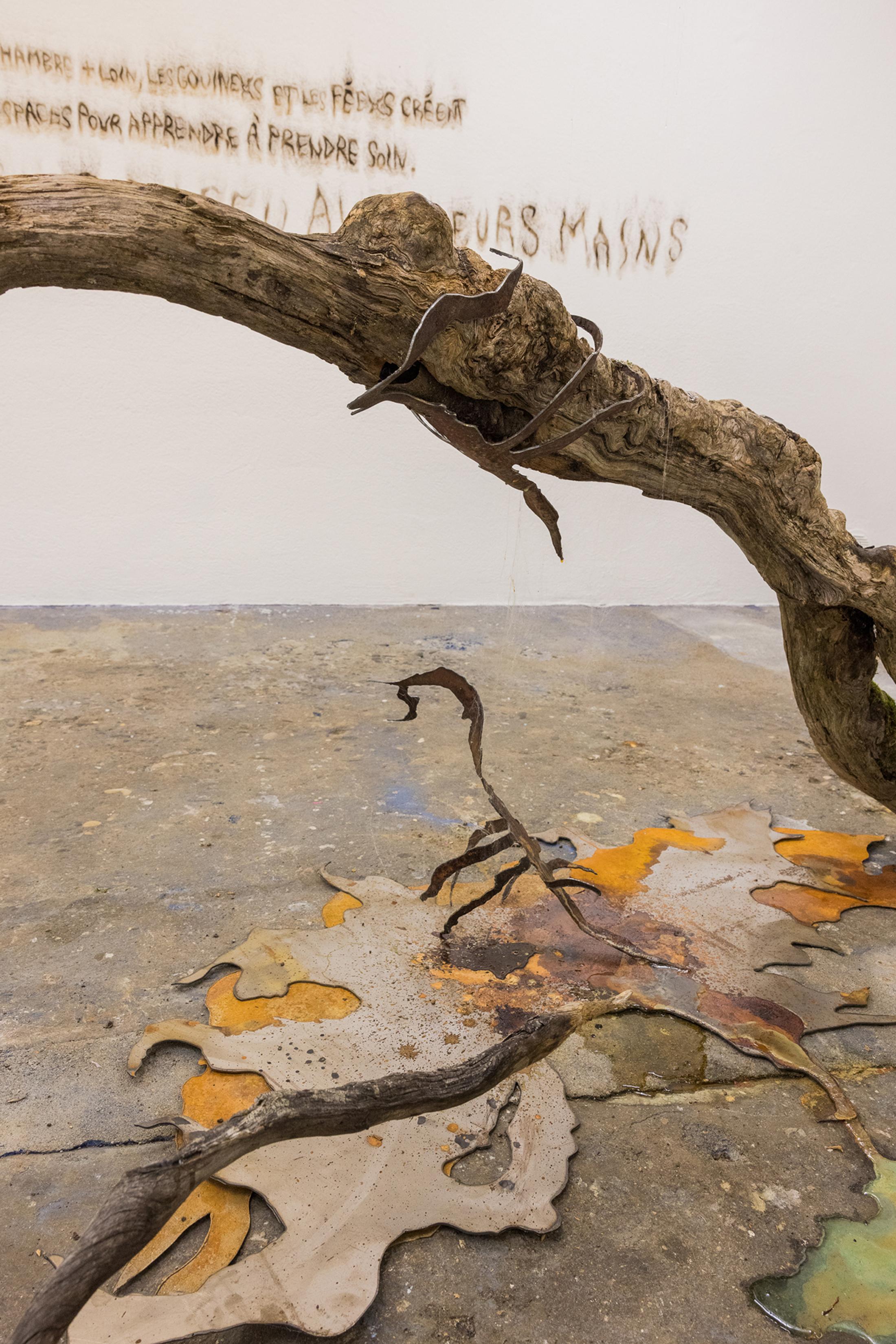 Exhibition View Duo Show «Fusionner nos Ardeurxes; view on Yolane Rais, Racine, 2022» at WallStreet, Fribourg, 2022-2023 / Photo: Julie Folly / Courtesy: the artist and WallStreet