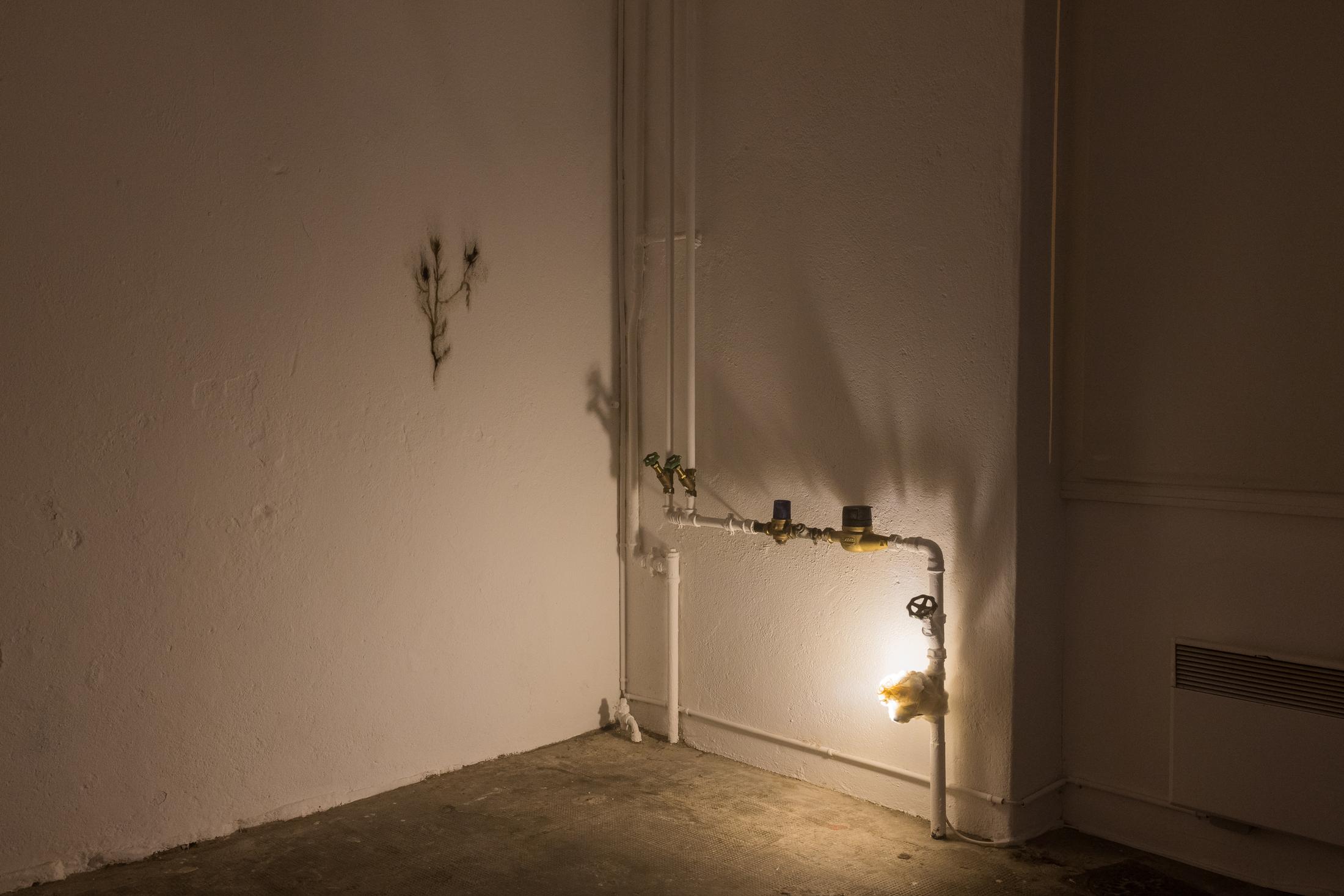 Exhibition View Duo Show «Fusionner nos Ardeurxes» at WallStreet, Fribourg, 2022-2023 / Photo: Julie Folly / Courtesy: the artists and WallStreet