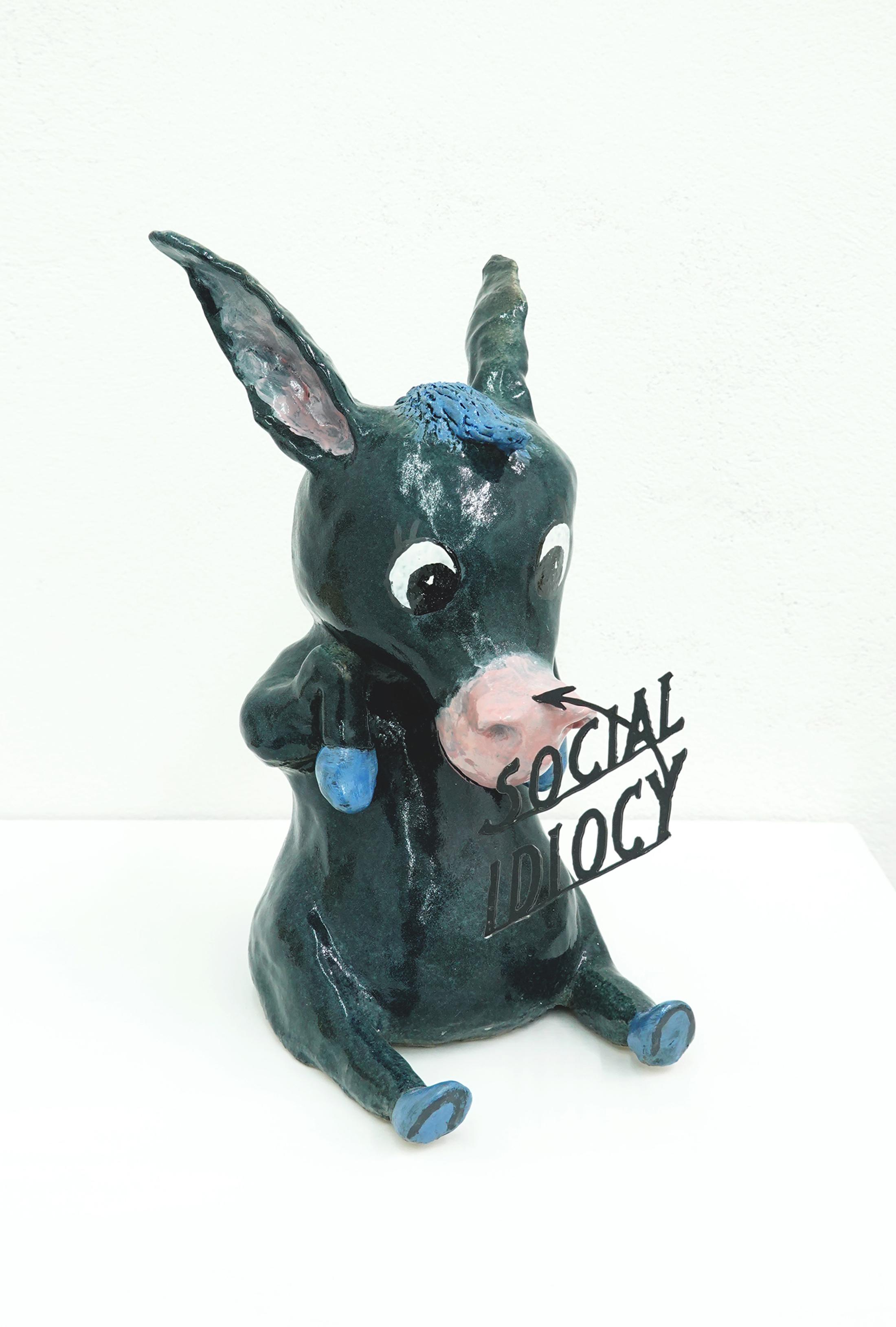 Exhibition View Rosa Aiello and Cassidy Toner Duo Show «How to Win Friends, and Influence People; view on Cassidy Toner, I have a fetish for being judged, so get me off, 2021» at Sgomento, Zurich, 2021 / Photo: SZ / Courtesy: the artists and Sgomento