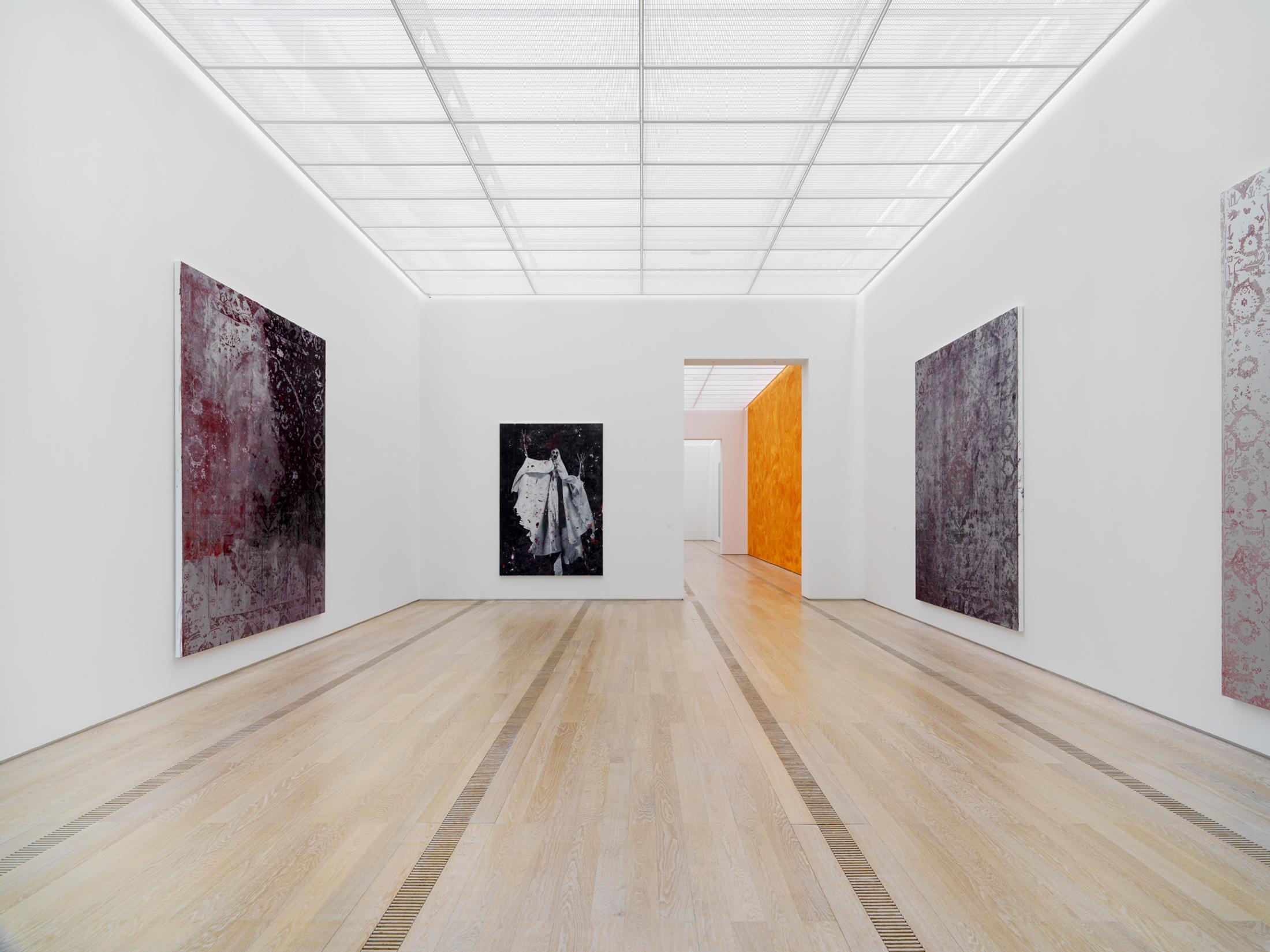 Exhibition View Rudolf Stingel Soloshow at Fondation Beyeler, Riehen, 2019 / Photo: Stefan Altenburger / © Rudolf Stingel / Courtesy: the artist and Fondation Beyeler