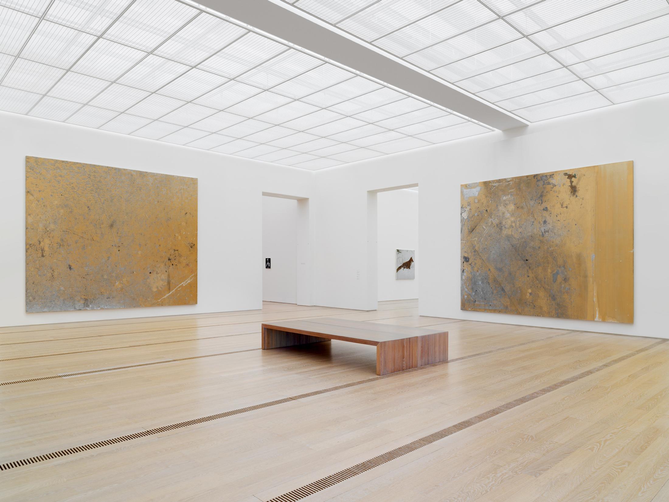 Exhibition View Rudolf Stingel Soloshow at Fondation Beyeler, Riehen, 2019 / Photo: Stefan Altenburger / © Rudolf Stingel / Courtesy: the artist and Fondation Beyeler