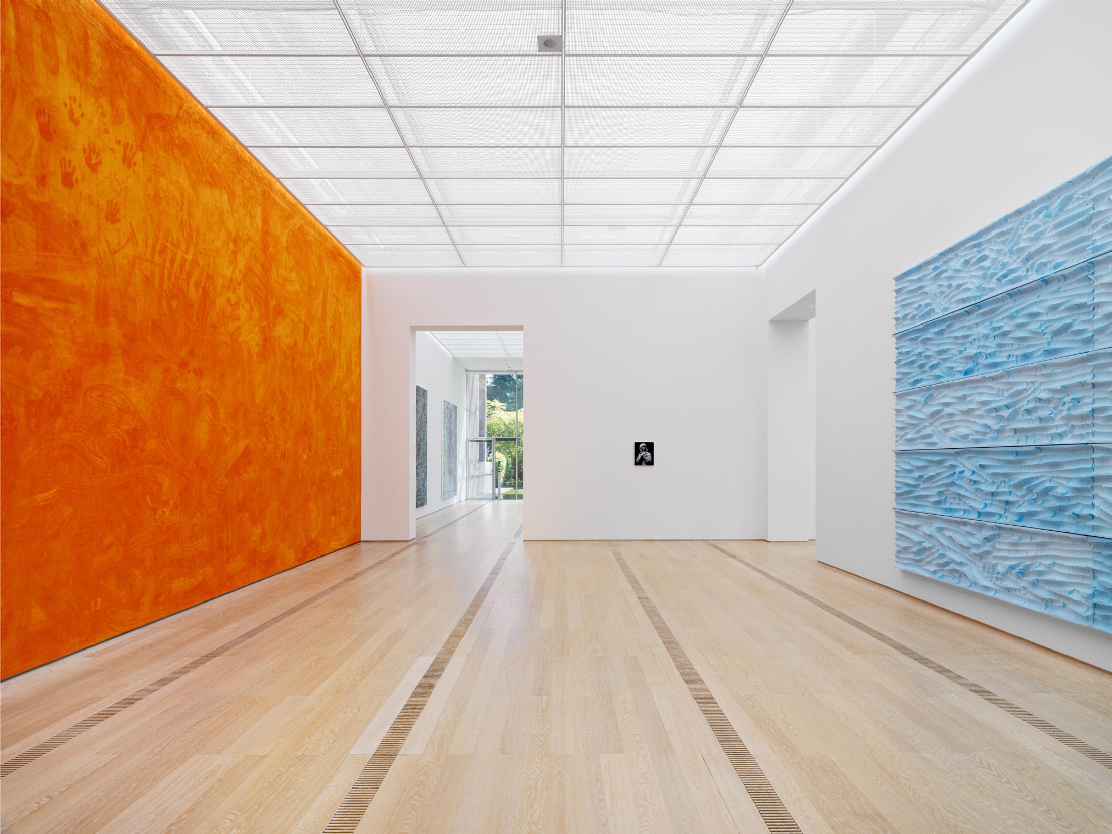 Exhibition View Rudolf Stingel Soloshow at Fondation Beyeler, Riehen, 2019 / Photo: Stefan Altenburger / © Rudolf Stingel / Courtesy: the artist and Fondation Beyeler