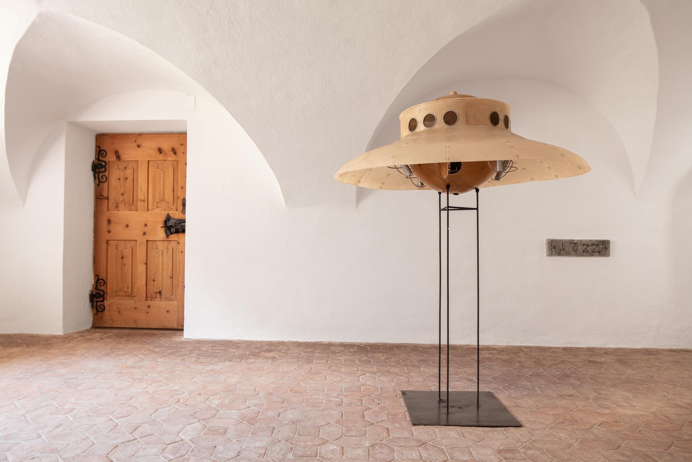 Exhibition View Salvatore Scarpitta and Panamarenko «Dream Maschines» at Fundaziun Not Vital, Ardez and Castle Tarasp, 2019 / Courtesy: Fundaziun Not Vital