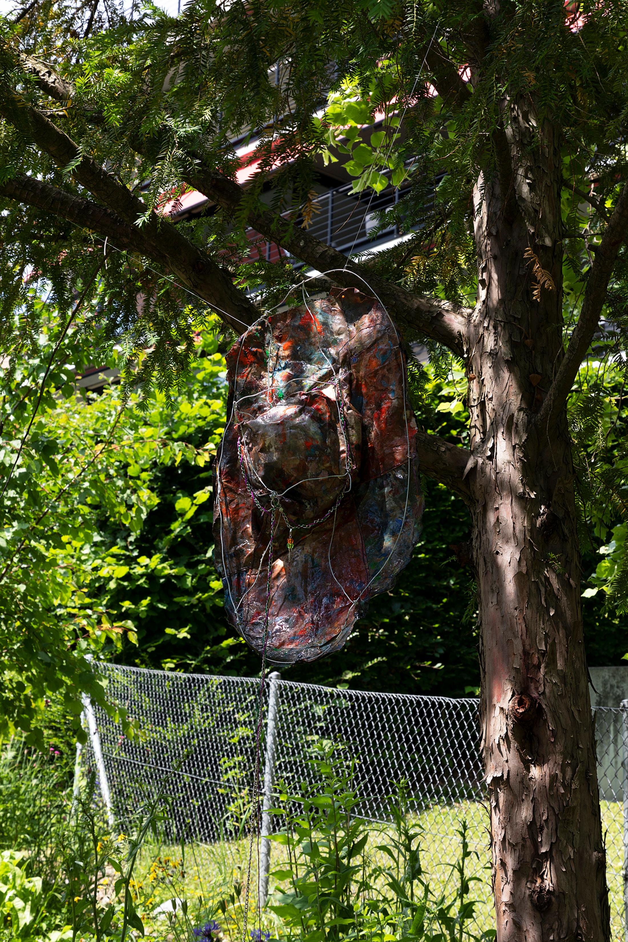 Exhibition View Group Show «Same things make us laugh, make us cry; view on Jasmine Gregory, Ms. This, 2021» at Body Archive Project, Zurich, 2021 / Coutesy: the artists and Body Archive Project