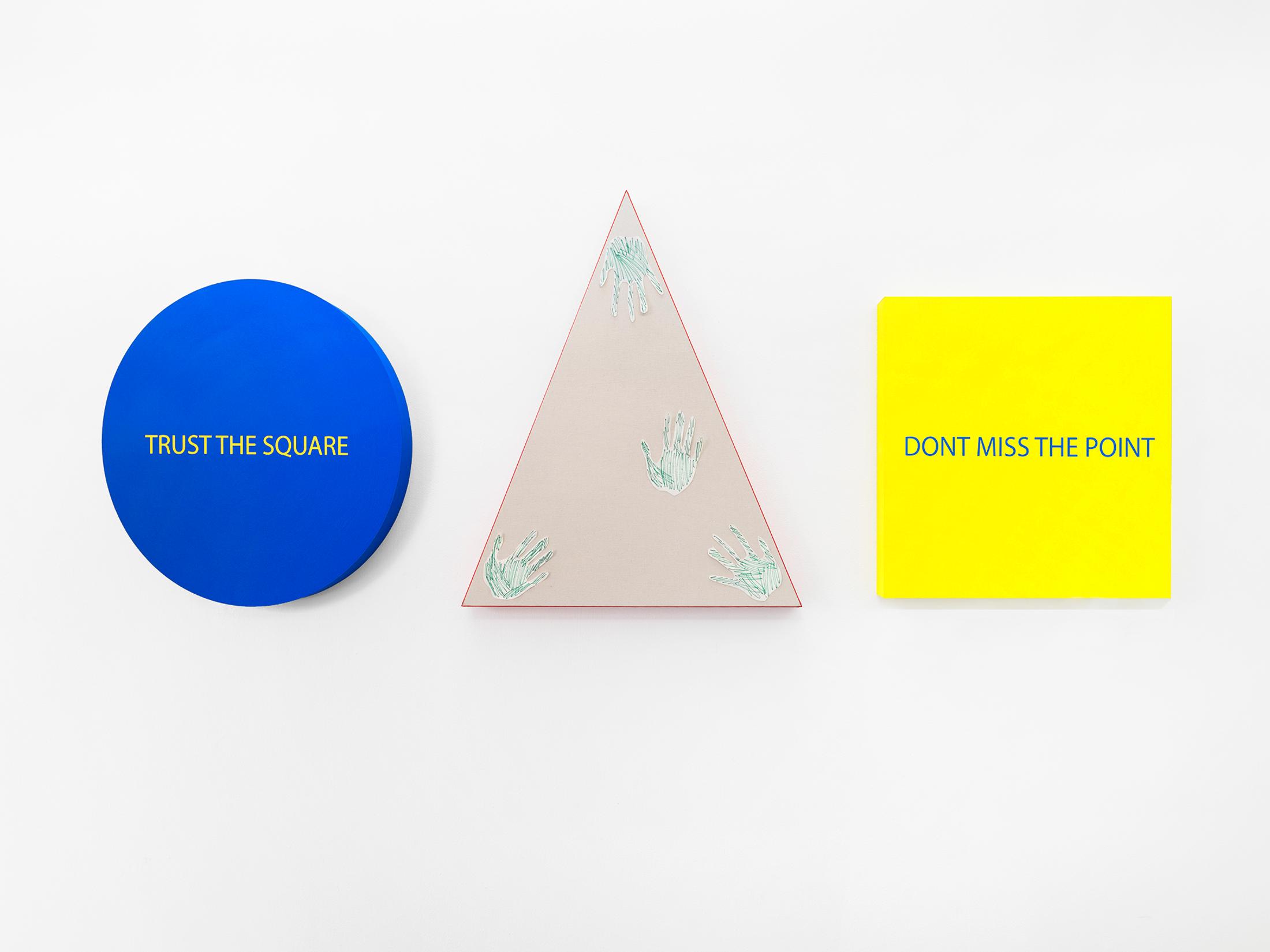 Exhibition View Sarah Benslimane Solo Show «The Way We Trust» at Tunnel Tunnel, Lausanne 2022 / Photo: Julien Gremaud / Courtesy: the artist and Tunnel Tunnel