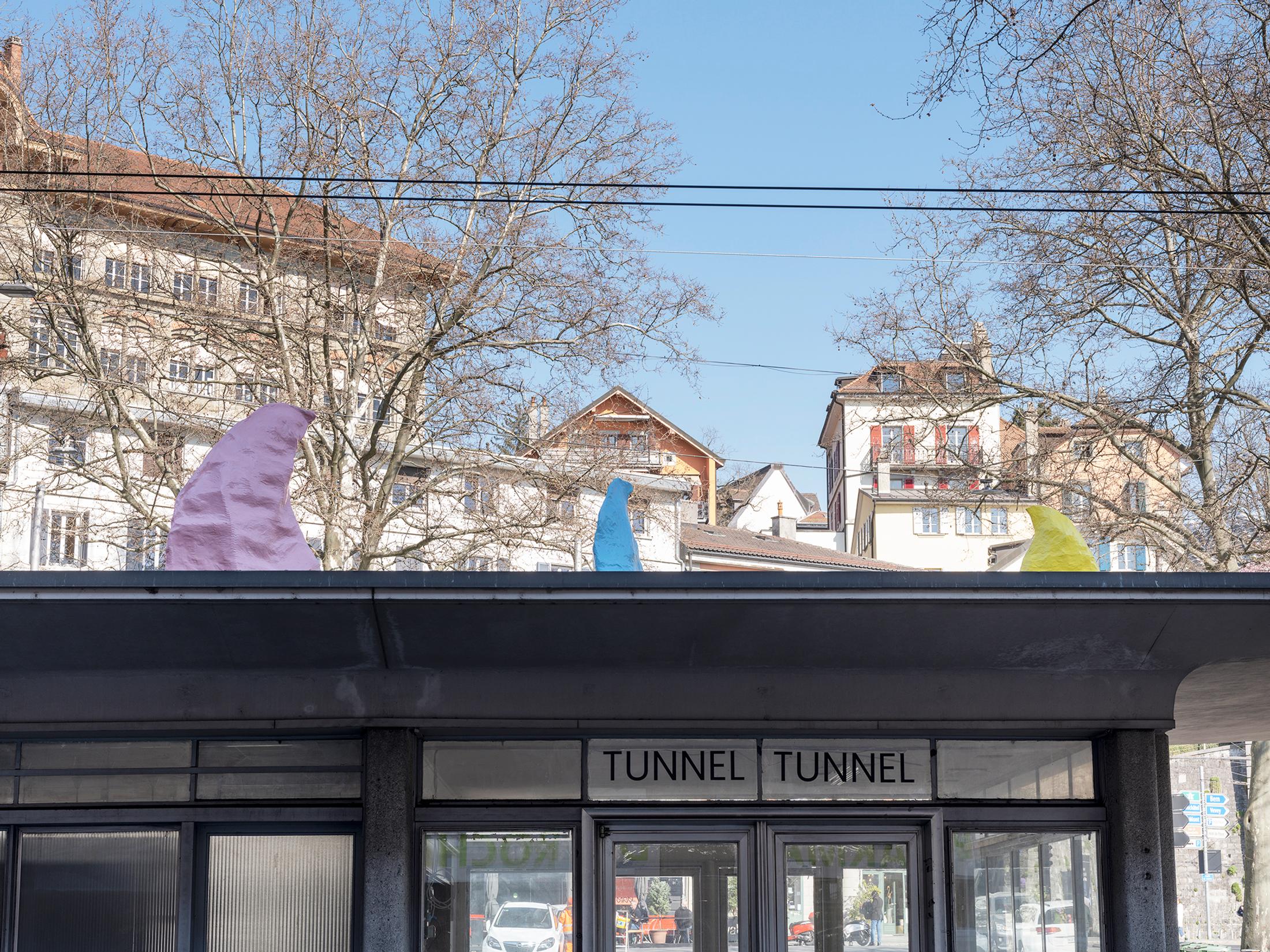 Exhibition View Sarah Benslimane Solo Show «The Way We Trust» at Tunnel Tunnel, Lausanne 2022 / Photo: Julien Gremaud / Courtesy: the artist and Tunnel Tunnel