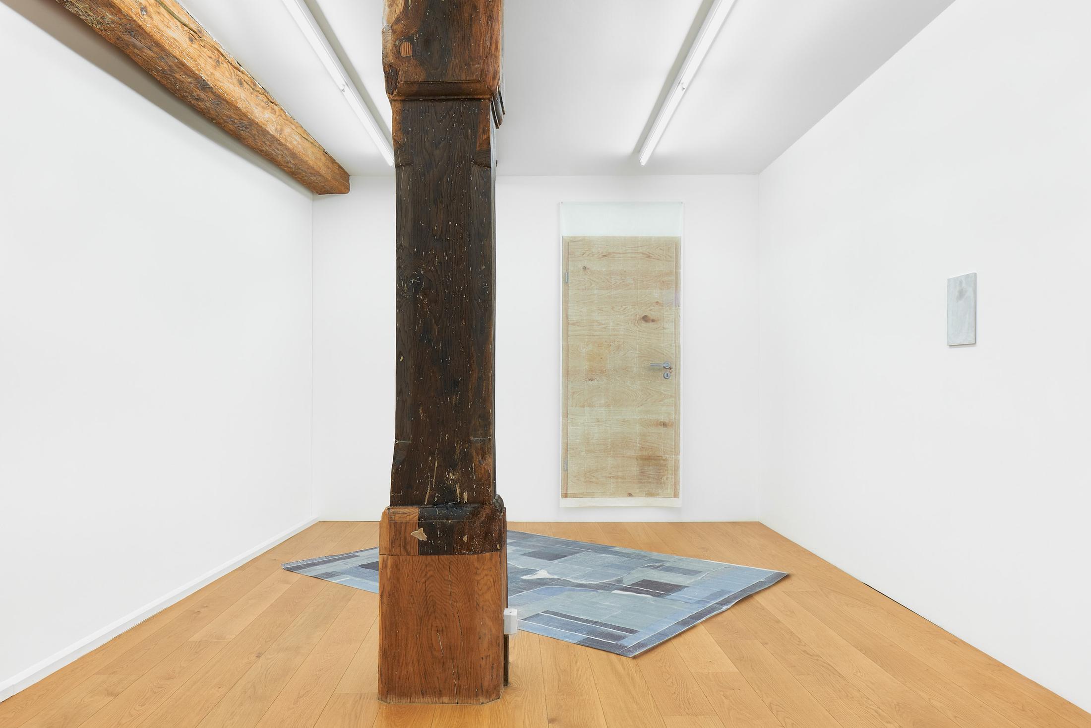 Exhibition View Sarah Lehnerer Soloshow «I could turn myself into it instead of away from it» at Kichgasse, Steckborn, 2019 / Photo: Alex Kern / Courtesy: the artist and Kichgasse