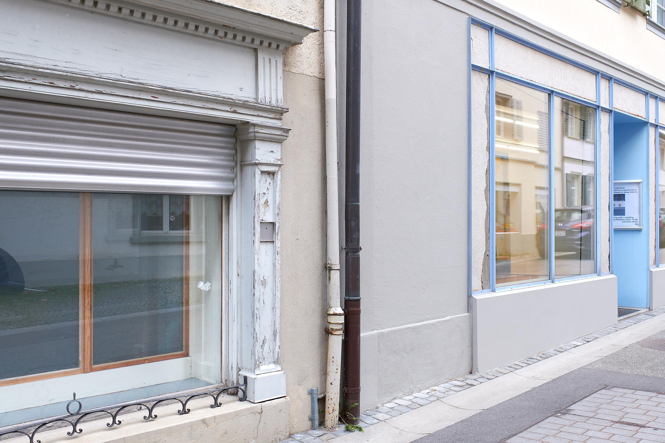 Exhibition View Sarah Lehnerer Soloshow «I could turn myself into it instead of away from it» at Kichgasse, Steckborn, 2019 / Photo: Alex Kern / Courtesy: the artist and Kichgasse