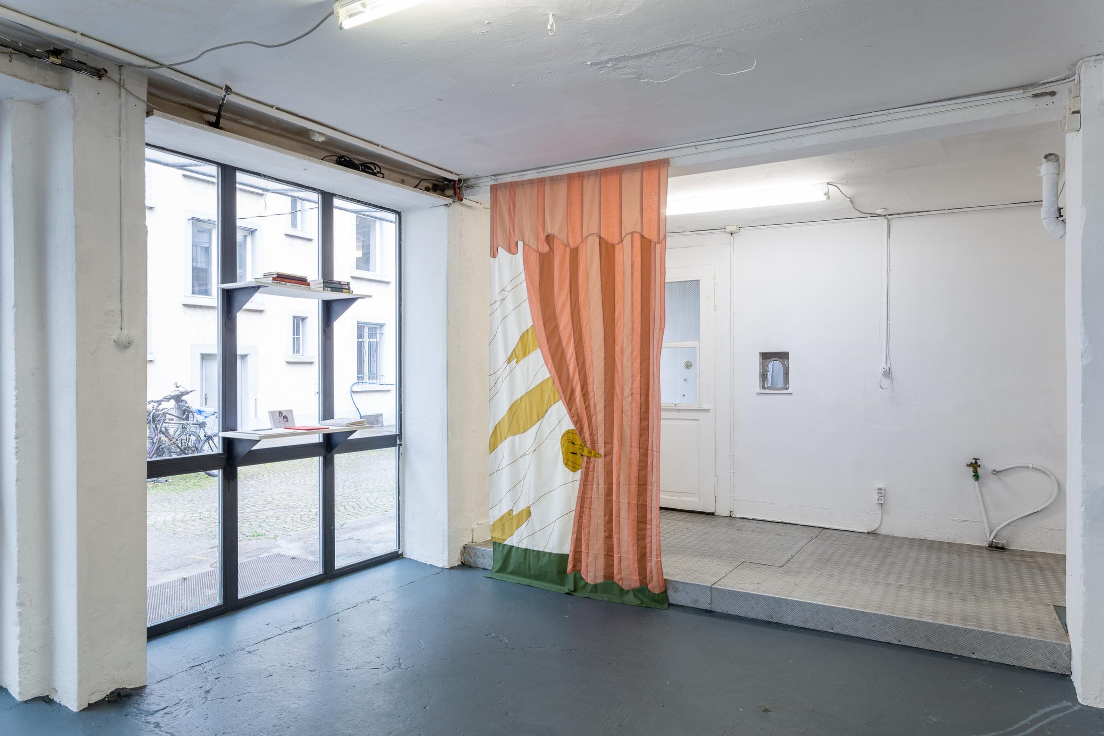 Exhibition View Groupshow «Sarah Margnetti & Megan Rooney» at Last Tango, Zurich / Photo: Kilian Bannwart / Courtesy: the artist and Last Tango