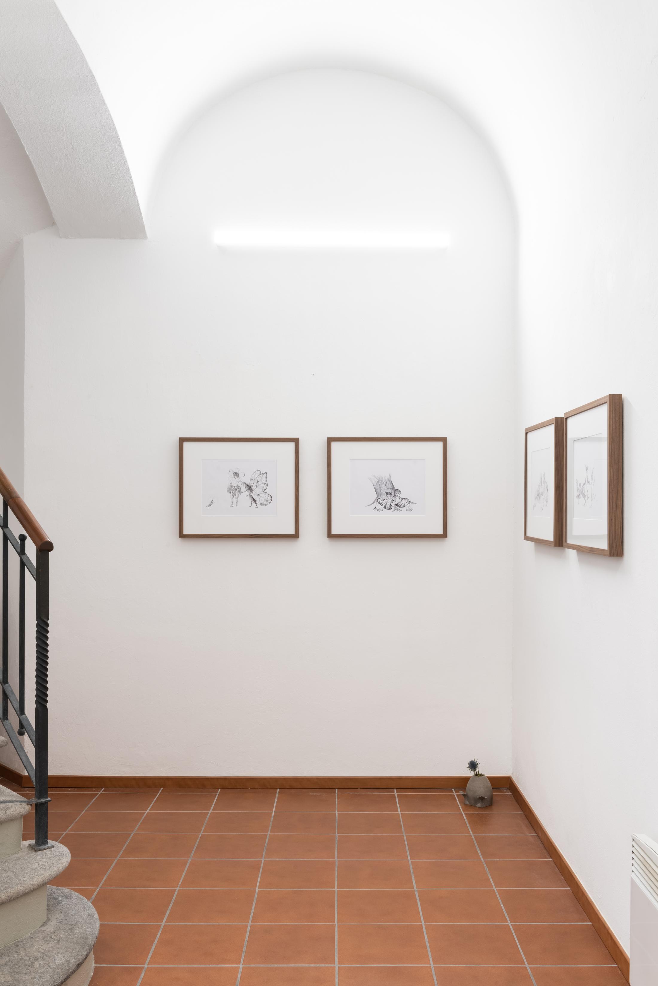 Exhibition View Group Show «SBANDARE» at Sonnenstube, Lugano, 2023 / Photo: Mattia Angelini / Courtesy: the artists and Sonnenstube