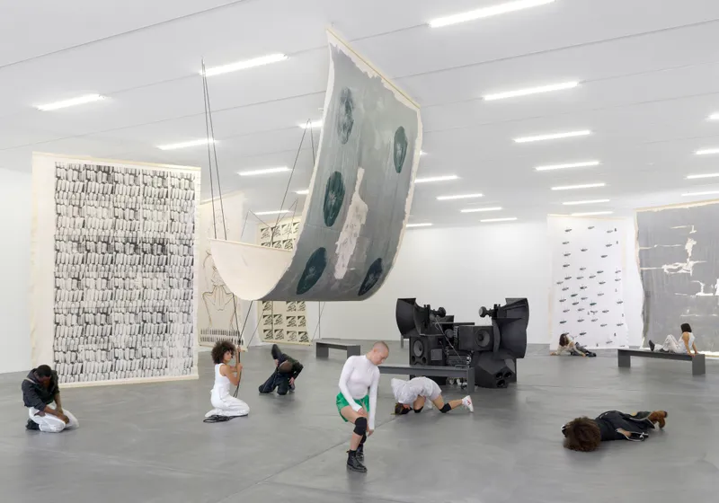 Exhibition View «Scalable Skeletal Escalator» by Isabel Lewis with Dirk Bell, Mo Stern, Kewin Bonono, Lara Dâmaso, The Field, Rafał Pierzyński, PRICE (Mathias Ringgenberg), Juliette Uzor, Marcelo Alcaide, Yolanda Zobel, LABOUR, Matthew Lutz-Kinoy and Sissel Tolaas at Kunsthalle Zürich, Zurich, 2020 / Photo: Annik Wetter / Courtesy: the artists and Kunsthalle Zurich