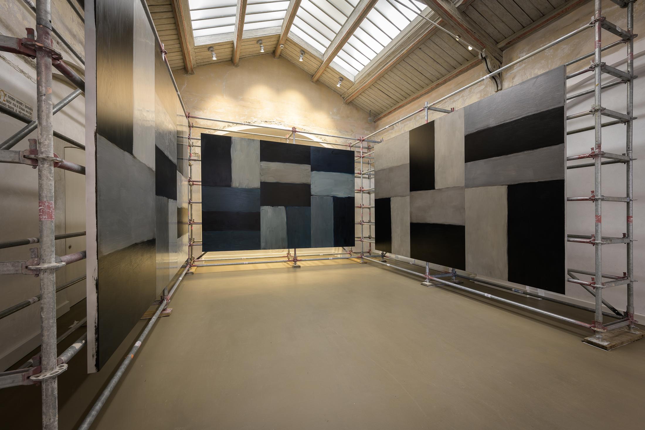 Exhibition View Sean Scully Soloshow «Aeternum» presented by Robilant+Voena at Forum Paracelsus, St. Moritz / © Sean Scully / Photo: Romano Salis / Courtesy: Sean Scully and Robilant+Voena