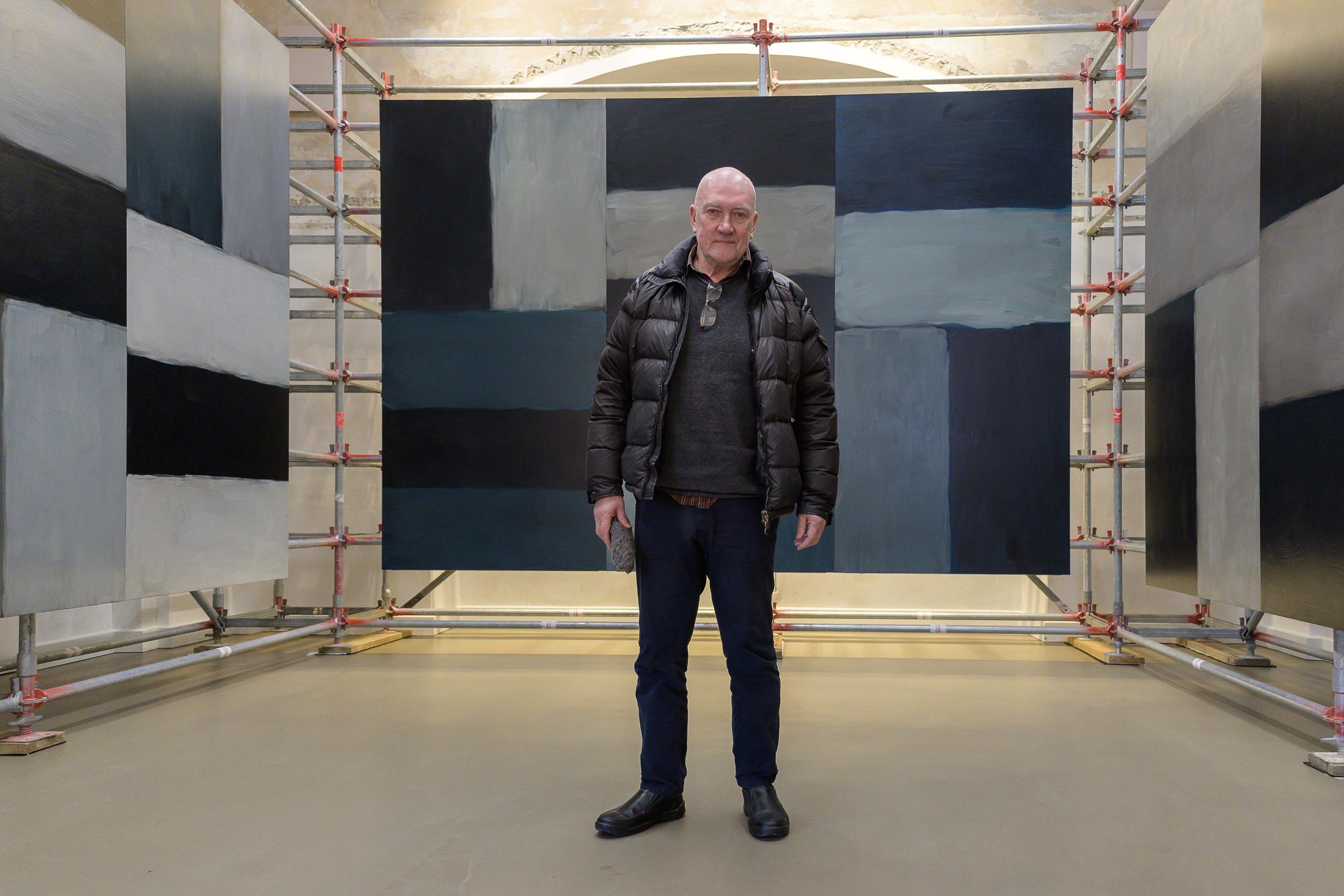 Exhibition View Sean Scully Soloshow «Aeternum» presented by Robilant+Voena at Forum Paracelsus, St. Moritz / © Sean Scully / Photo: Romano Salis / Courtesy: Sean Scully and Robilant+Voena