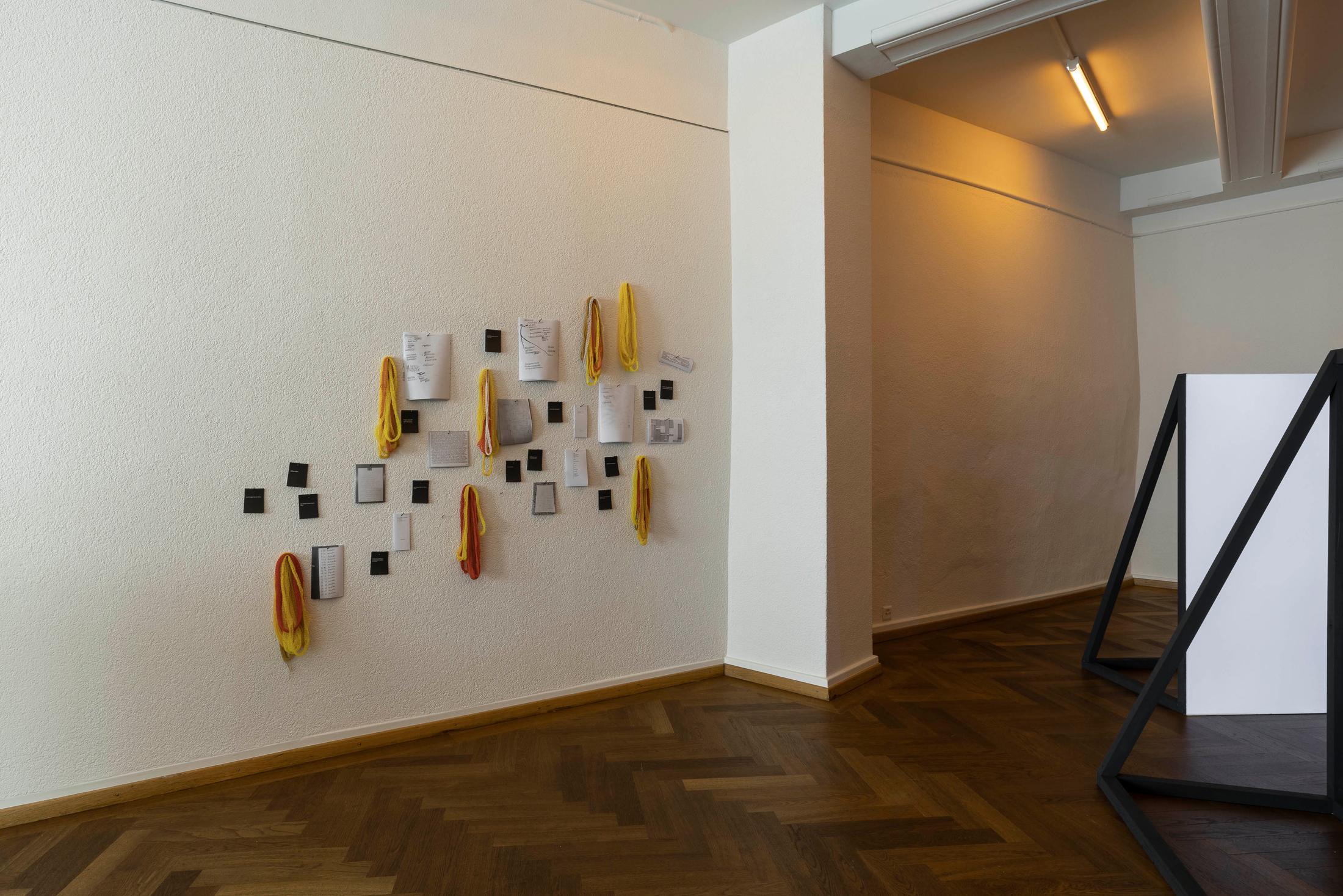 Exhibition View Groupshow «Seemingly Incurable Sensation of Temporal Ambiguity; view on Mein Verein» at KRONE COURONNE, Biel/Bienne, 2021 / Photo: © Michal Florence Schorro / Courtesy: the artists and KRONE COURONNE