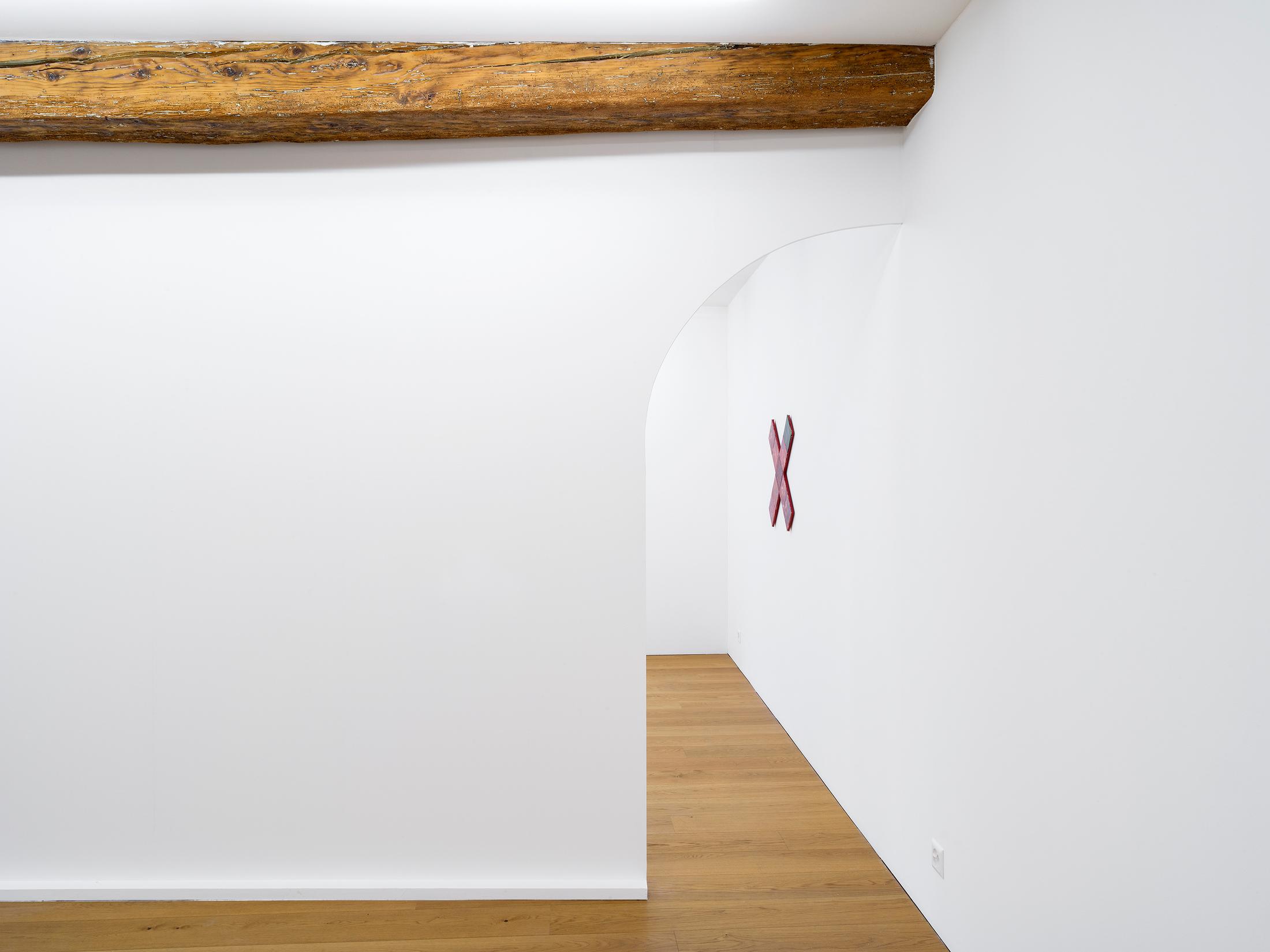 Exhibition View Séverine Heizmann Solo Show «jittering at dusk» at Kirchgasse, Steckborn, 2021 / Photo: CE / Courtesy: the artist and Kirchgasse Gallery