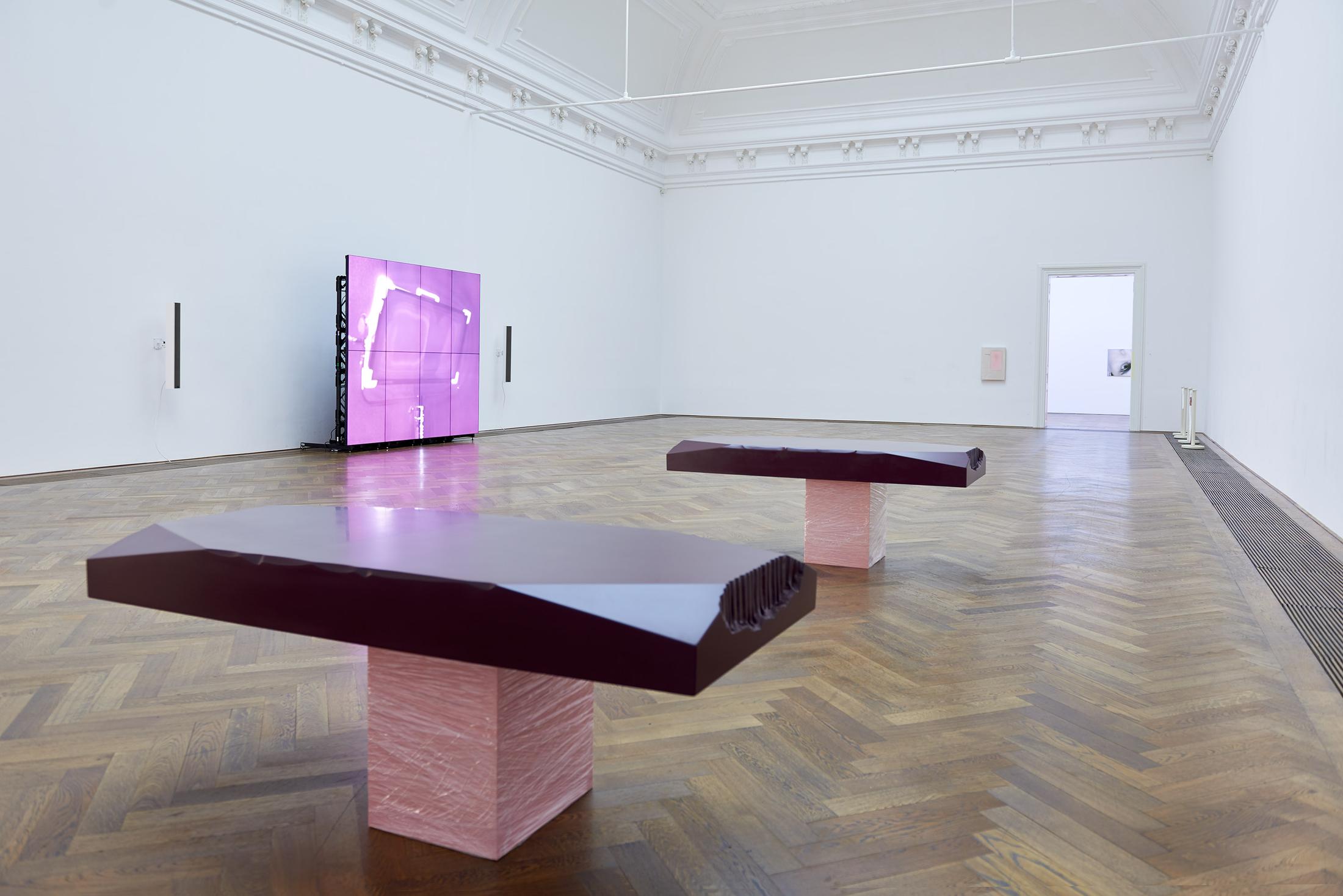 Shahryar Nashat, Installation View, The Cold Horizontals, Kunsthalle Basel, 2017. Photo: Philipp Hänger / Courtesy: the artist, David Kordansky Gallery, Los Angeles and Rodeo Gallery, London
Photo: Philipp Hänger / Kunsthalle Basel