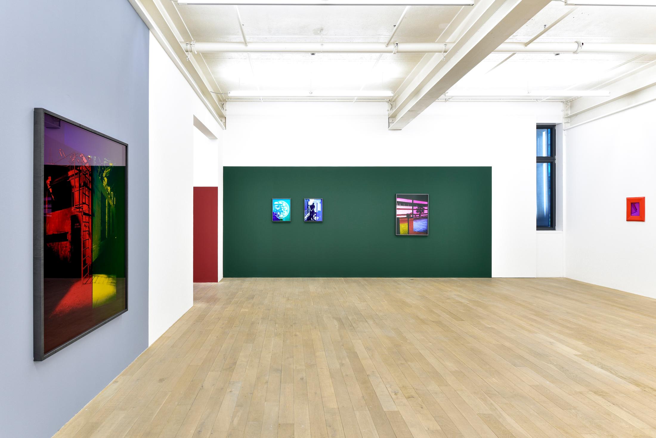 Exhibition View Shirana Shahbazi Solo Show «Reality Show» at Galerie Peter Kilchmann, Zurich, 2020 / Courtesy: the artist and Galerie Peter Kilchmann