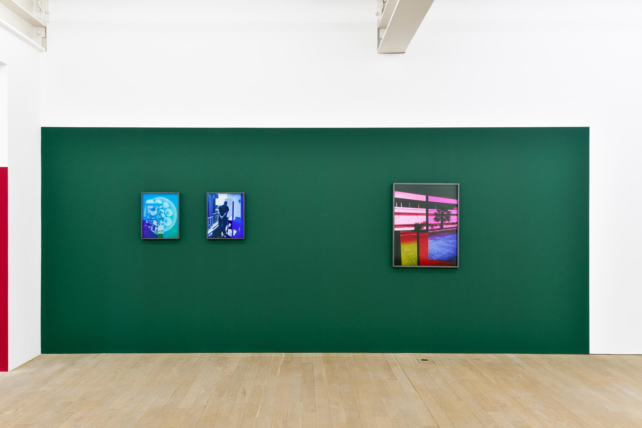 Exhibition View Shirana Shahbazi Solo Show «Reality Show» at Galerie Peter Kilchmann, Zurich, 2020 / Courtesy: the artist and Galerie Peter Kilchmann