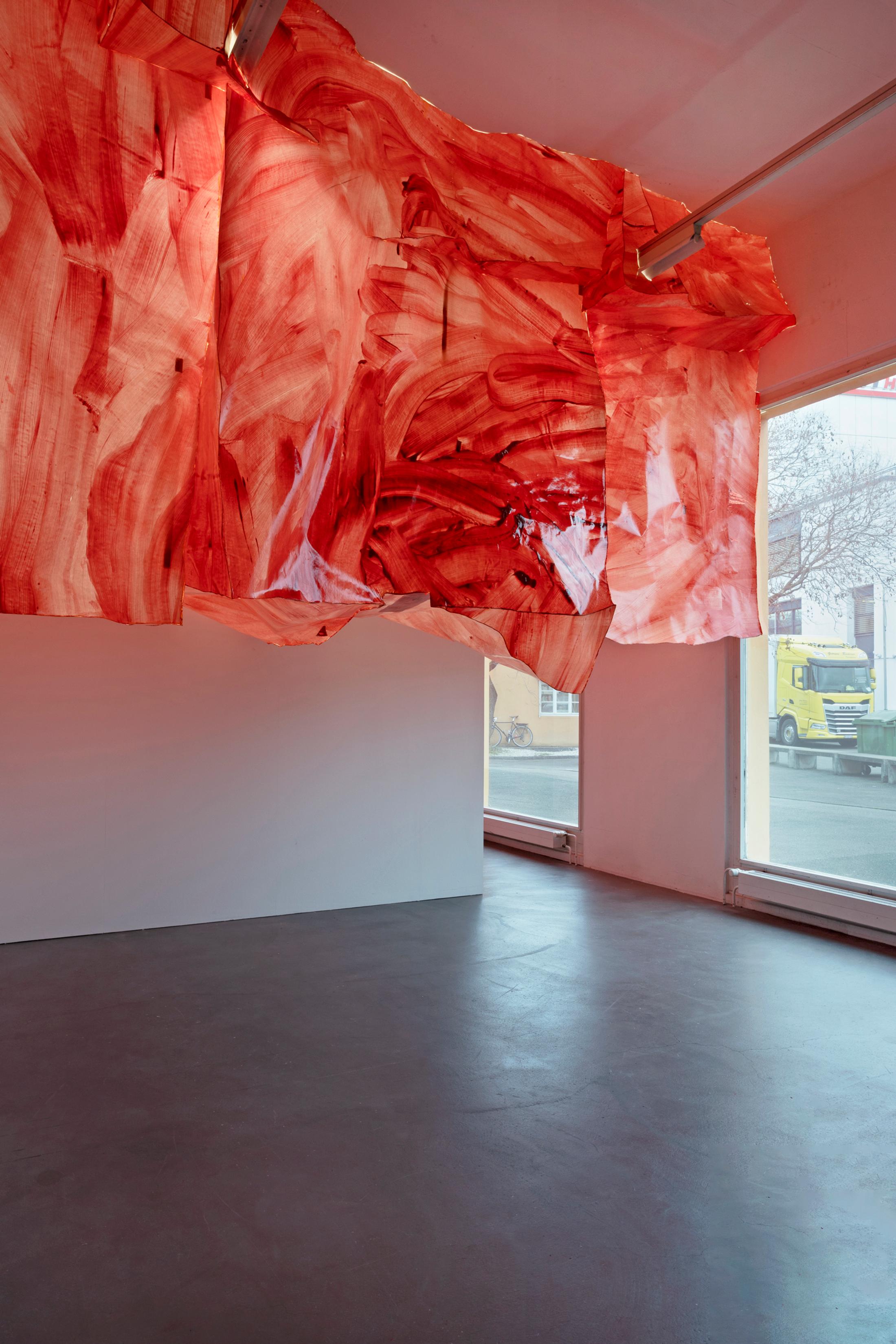 Exhibition View Simone Holliger Solo Show «venir en main» at Kunsthaus Baselland, Muttenz, 2023 / Photo: Gina Folly / Courtesy: the artist and Kunsthaus Baselland