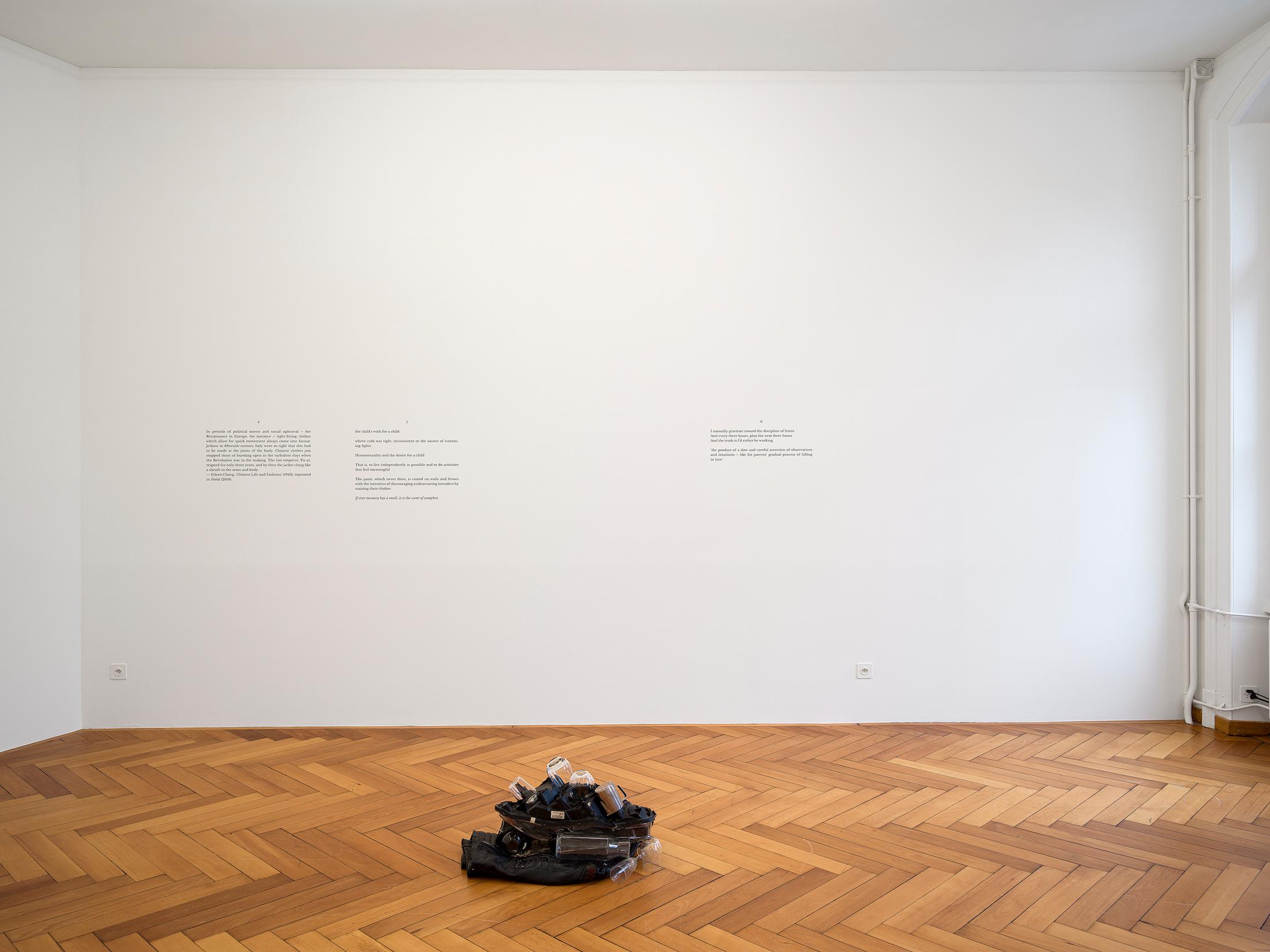 Exhibition View Group Show «Slow Dance (3)» at Stadtgalerie Berne, Berne, 2023 / Photo: Studio Mussano, David Aebi / Courtesy: the artists and Stadtgalerie Bern