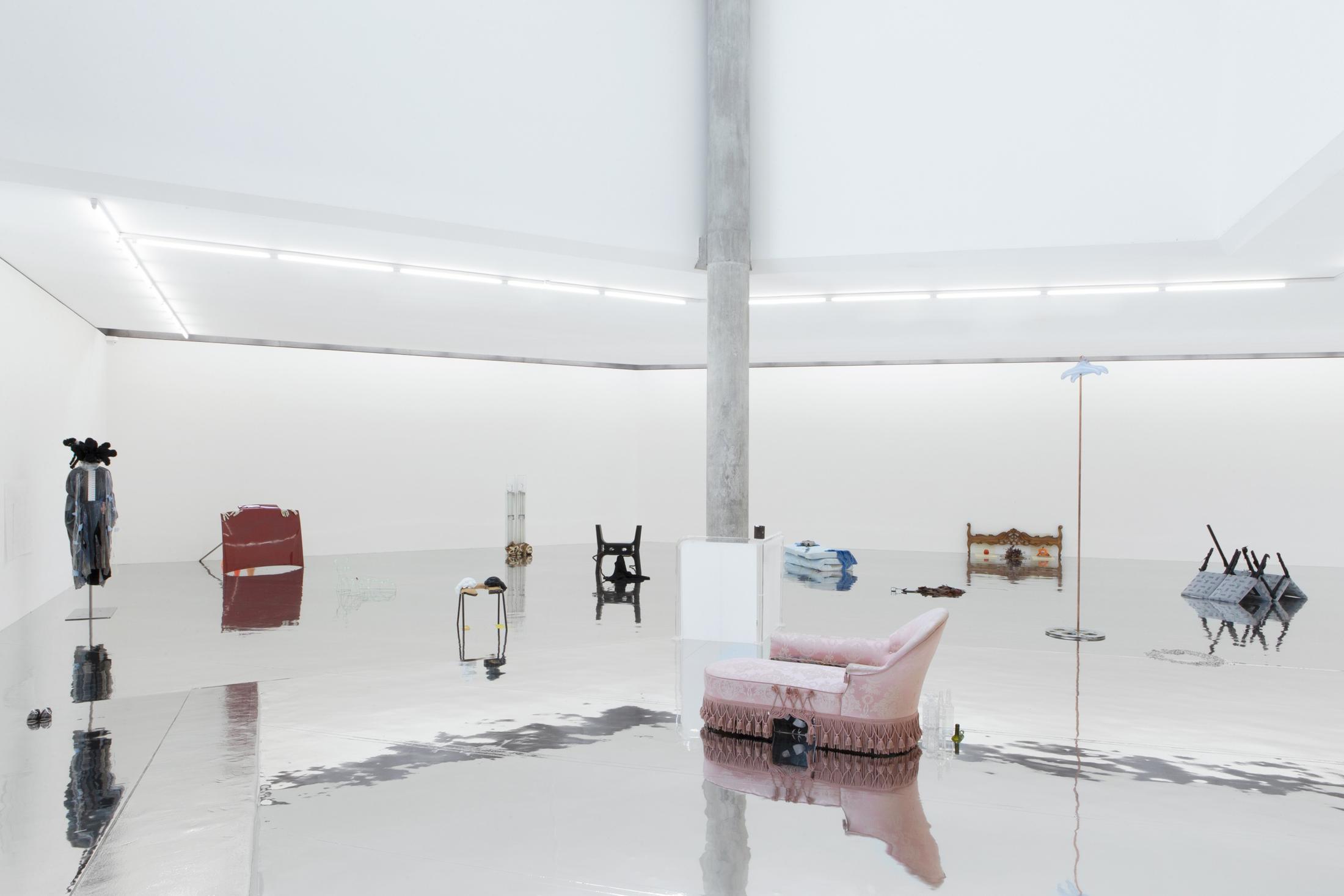 Exhibition View Sophie Jung «The Bigger Sleep» at Kunstmuseum Basel Gegenwart, 2018 / Photo: Gina Folly