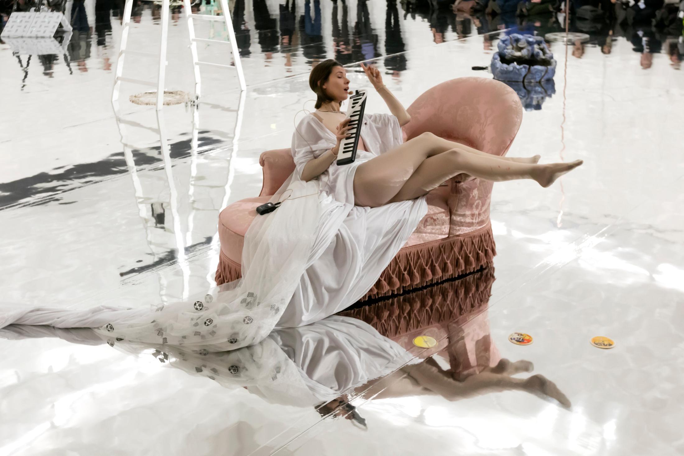 Exhibition View Sophie Jung «The Bigger Sleep» at Kunstmuseum Basel Gegenwart, 2018 / Photo: Julian Salinas