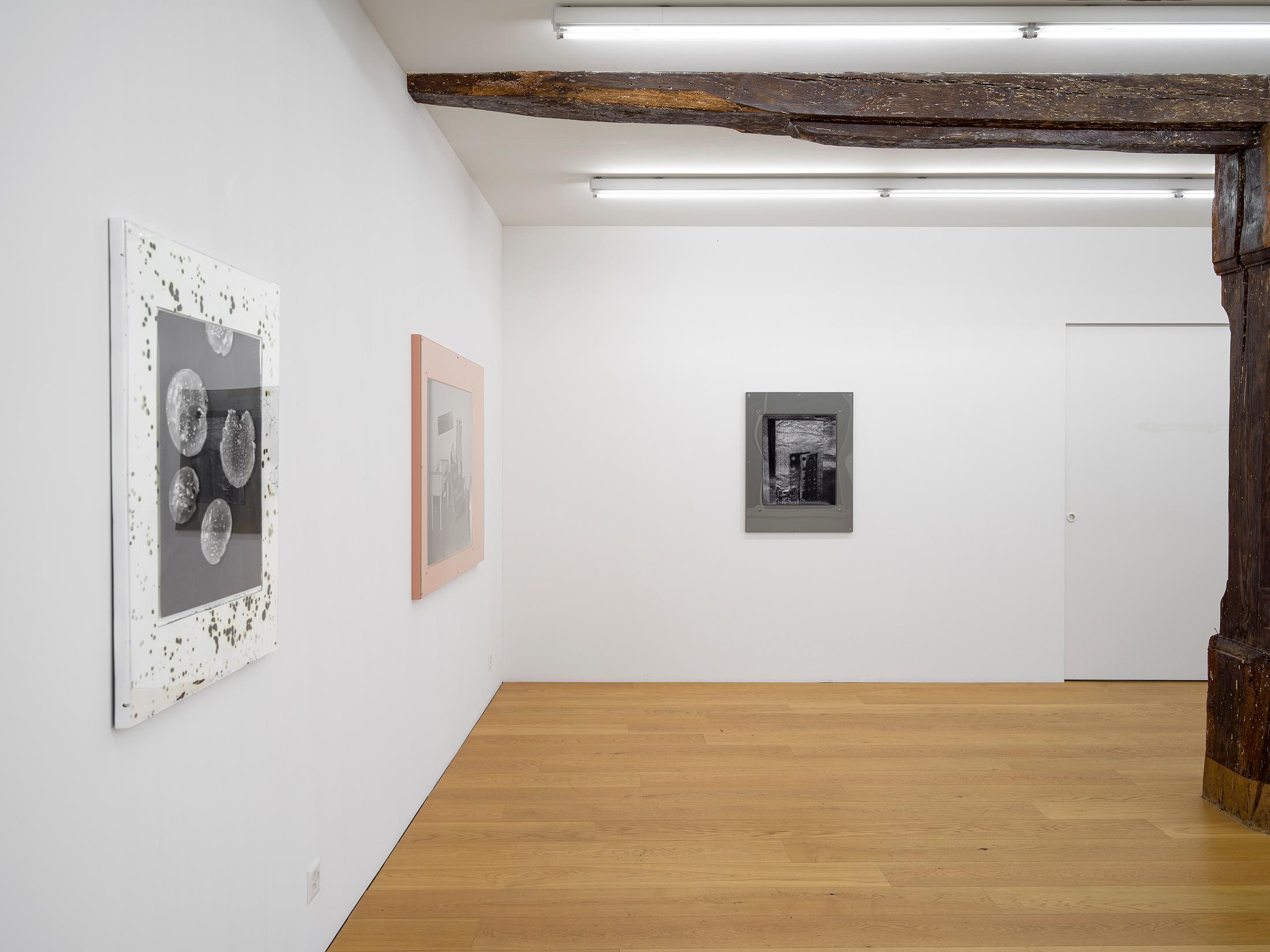 Exhibition View Stefan Burger Solo Show «Softbox» at Kirchgasse Gallery, Steckborn, 2023 / Photo: Cedric Mussano / Courtesy: the artist and Kirchgasse Gallery