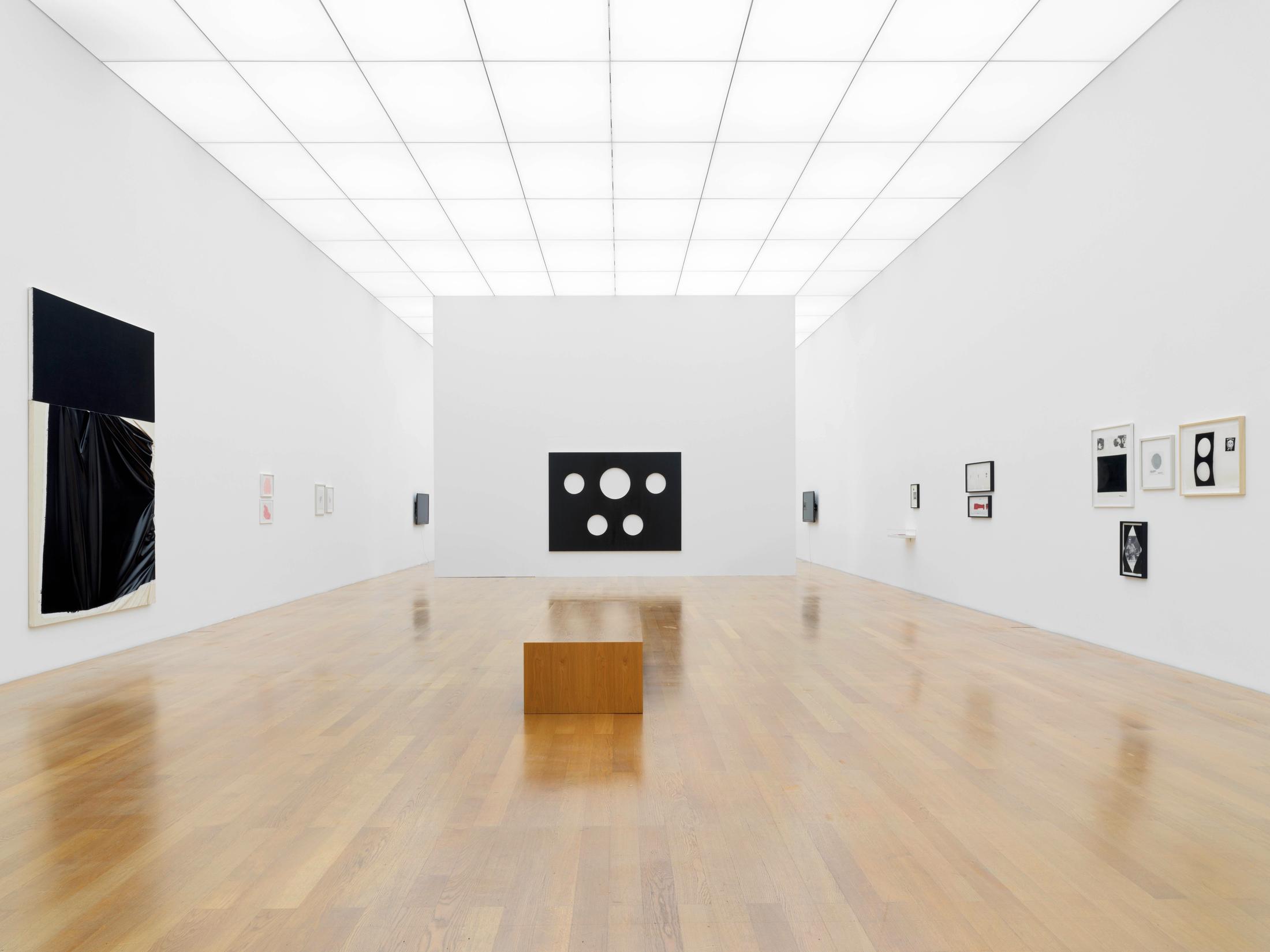 Exhibition View Steven Parrino Soloshow «Nihilism Is Love» at Kunstmuseum Liechtenstein, Liechtenstein, 2020 / Photo: Stefan Altenburger / © Kunstmuseum Liechtenstein / Courtesy: the artist and Kunstmuseum Liechtenstein