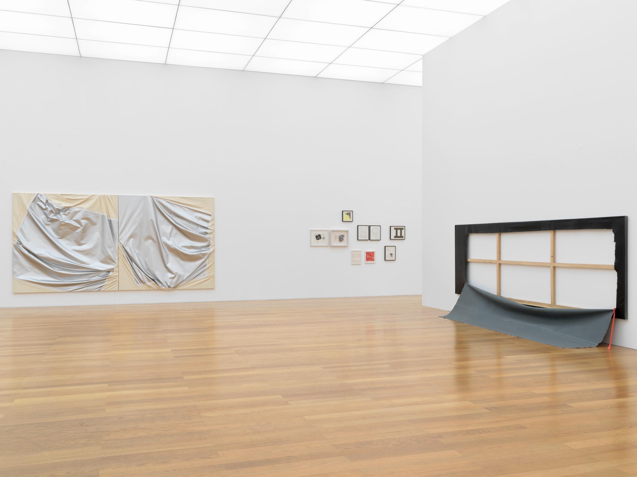 Exhibition View Steven Parrino Soloshow «Nihilism Is Love» at Kunstmuseum Liechtenstein, Liechtenstein, 2020 / Photo: Stefan Altenburger / © Kunstmuseum Liechtenstein / Courtesy: the artist and Kunstmuseum Liechtenstein