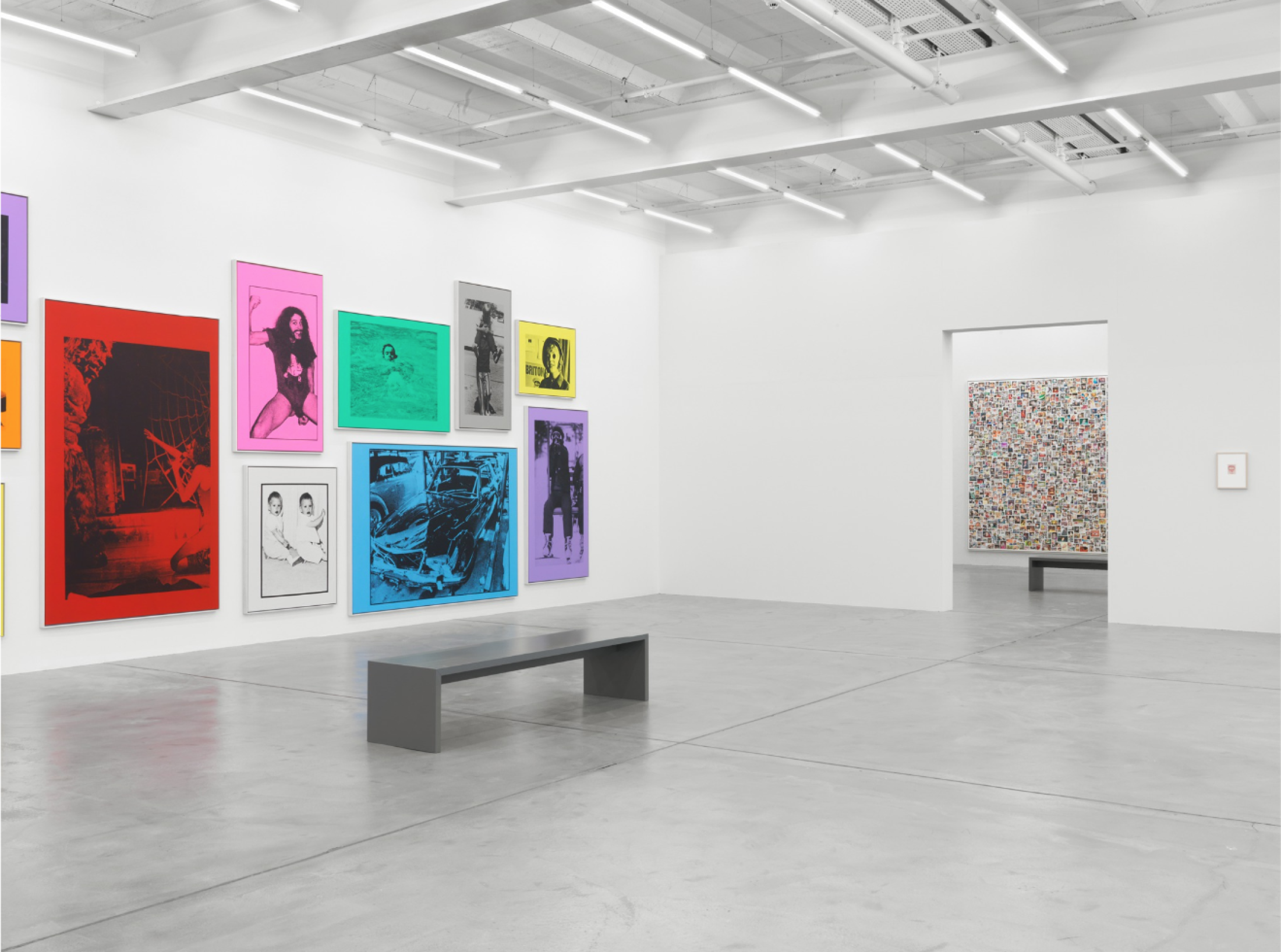 Installation view Steven Shearer «Printed Works», 2017 / Courtesy: the artist and Galerie Eva Presenhuber, Zurich