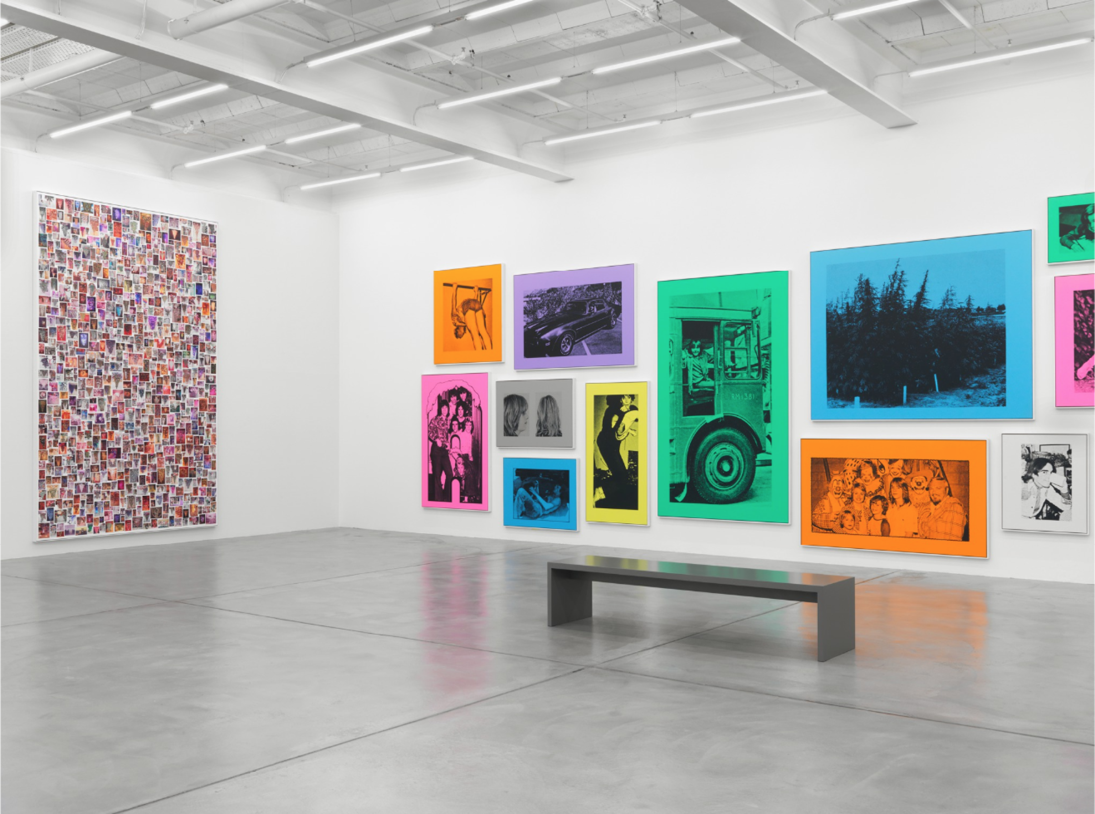 Installation view Steven Shearer «Printed Works», 2017 / Courtesy: the artist and Galerie Eva Presenhuber, Zurich